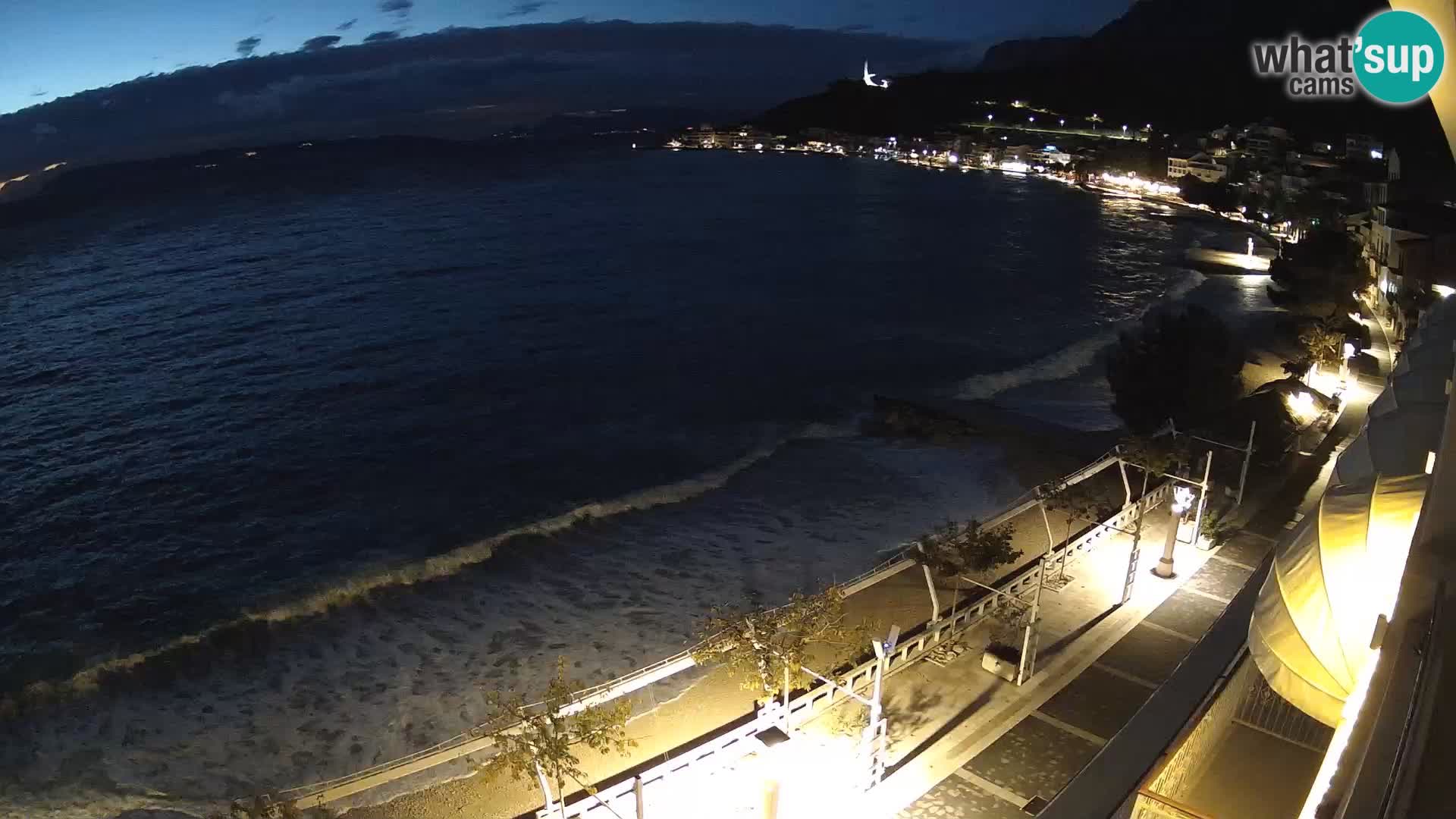 Razgled na plažo v Podgori