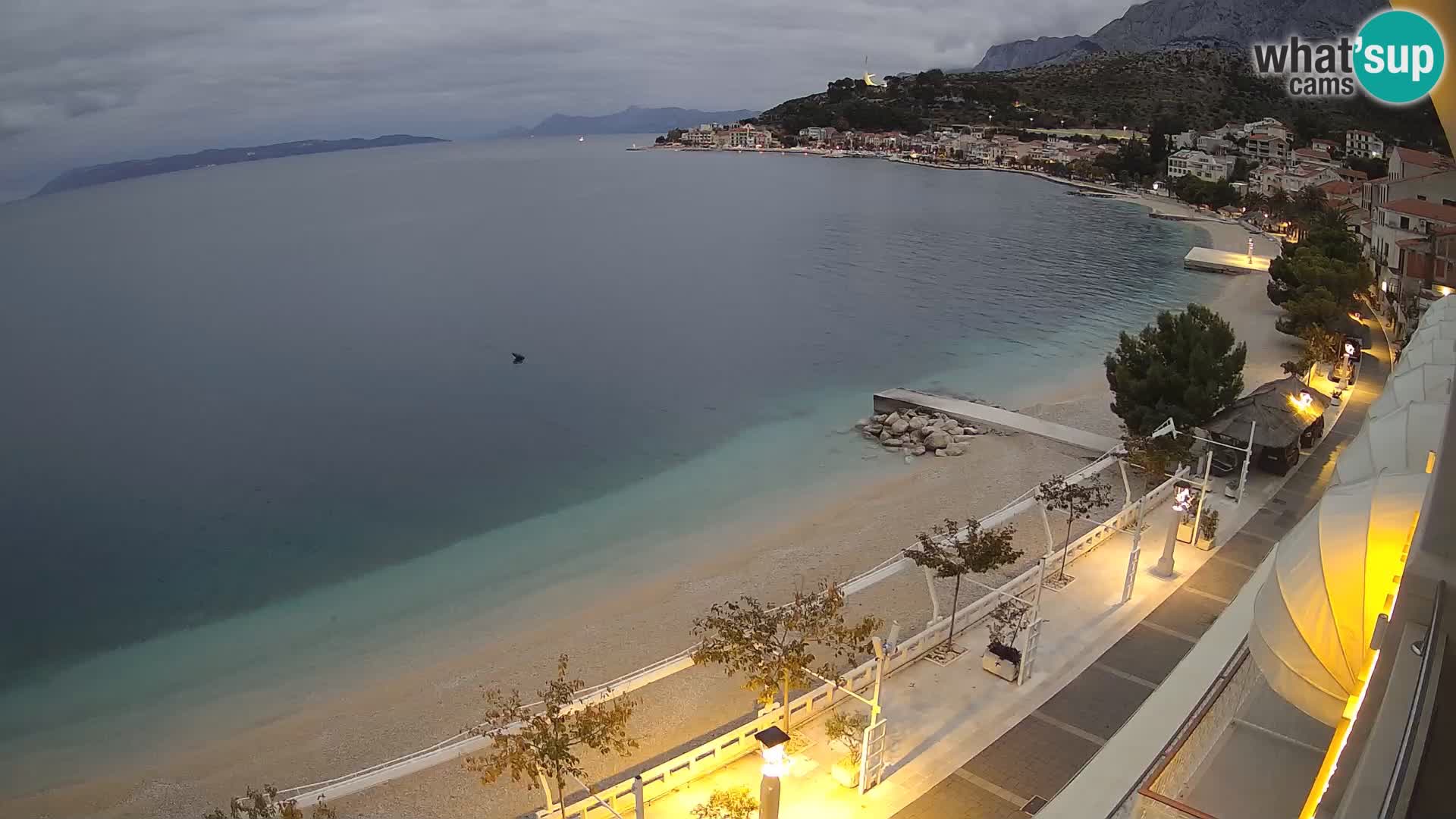 Panorama della spiaggia a Podgora