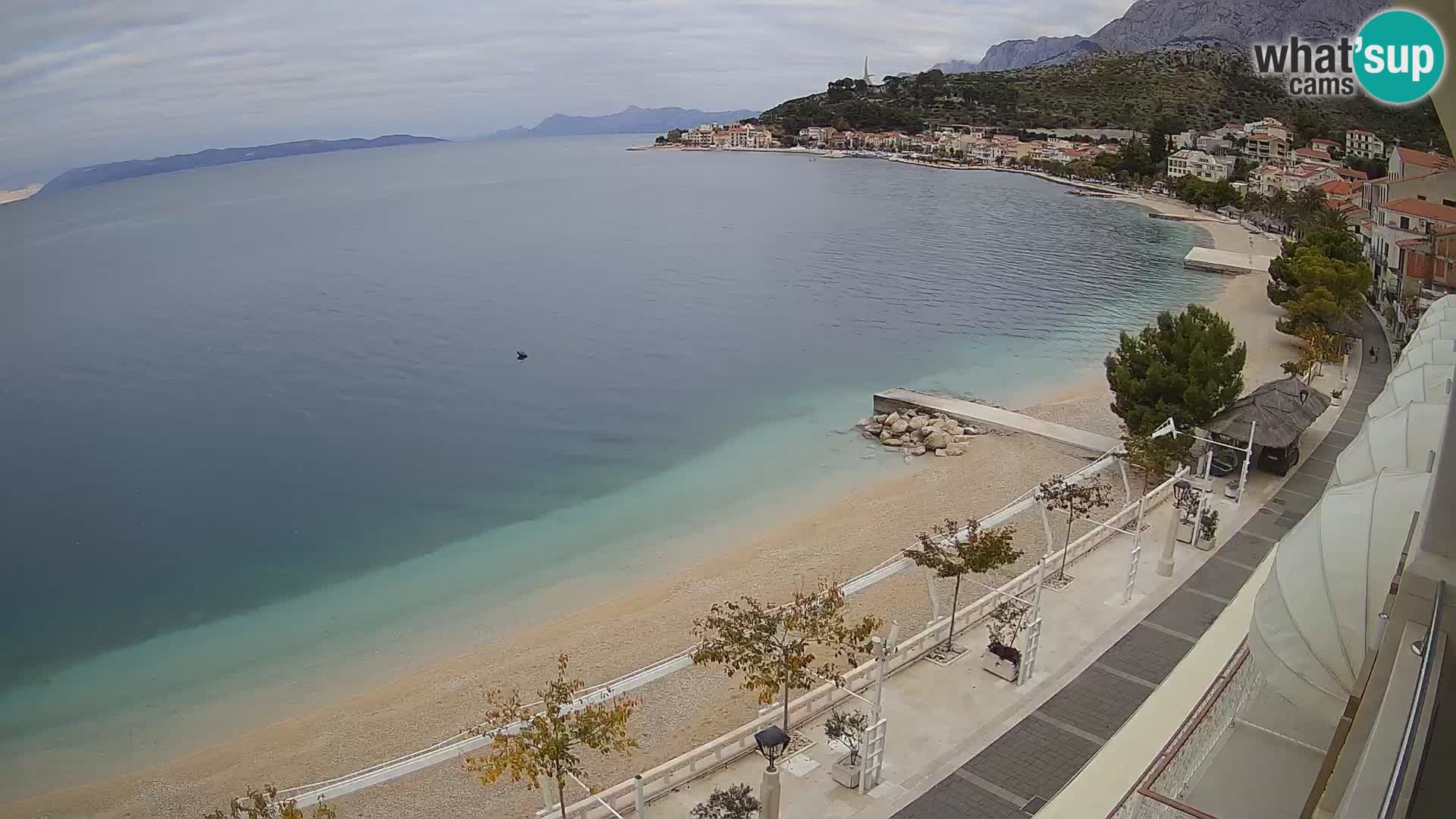 Vista de la playa in Podgora