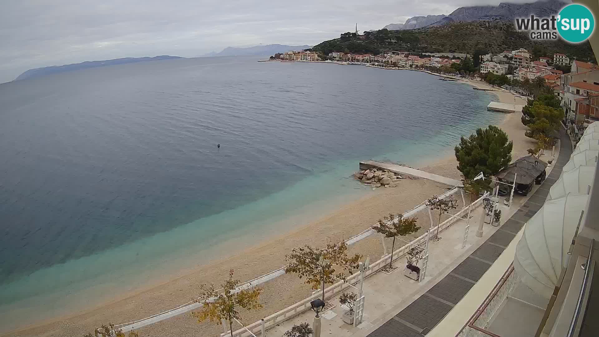 Panorama della spiaggia a Podgora