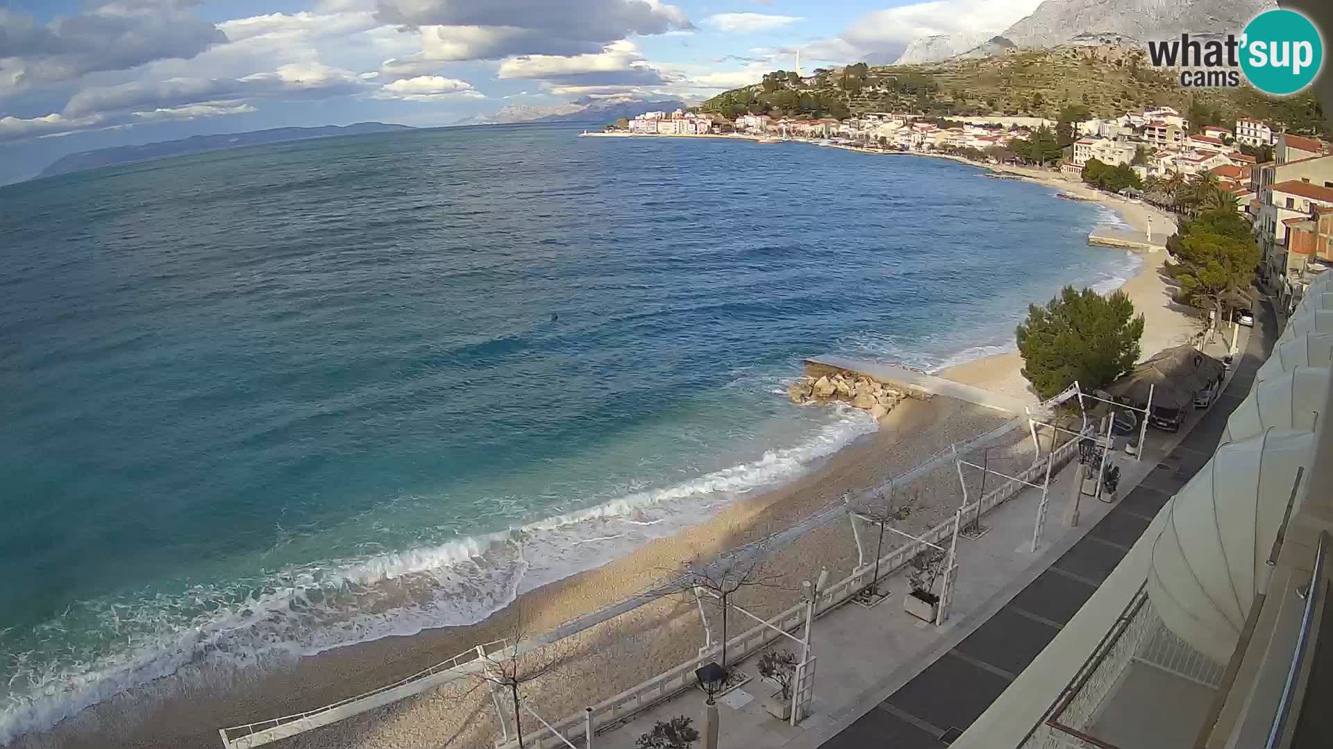 Pogled na plažu Podgori