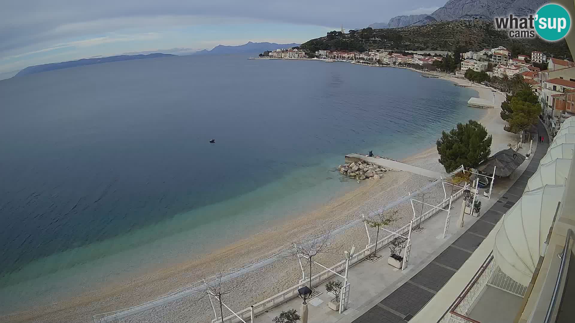 Panorama della spiaggia a Podgora