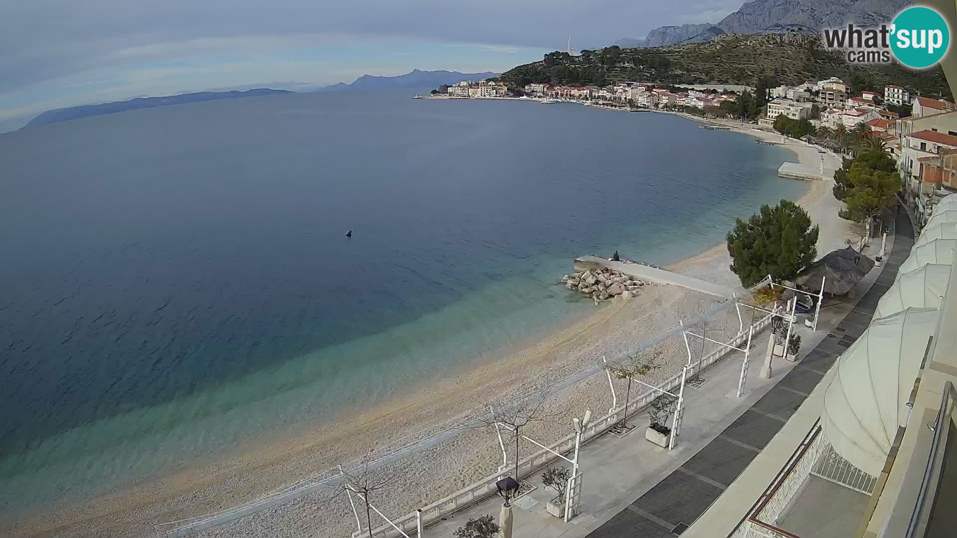 Vue de plage in Podgora