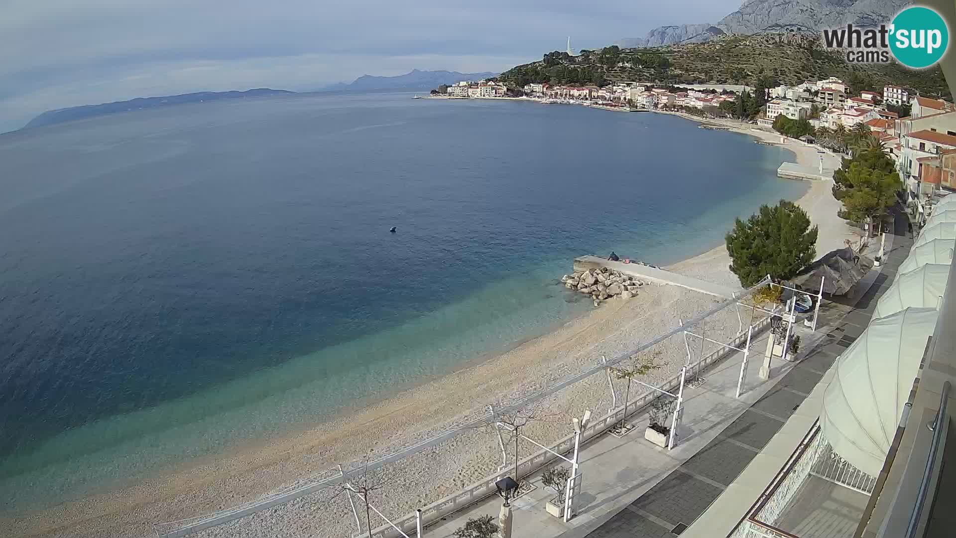 Razgled na plažo v Podgori