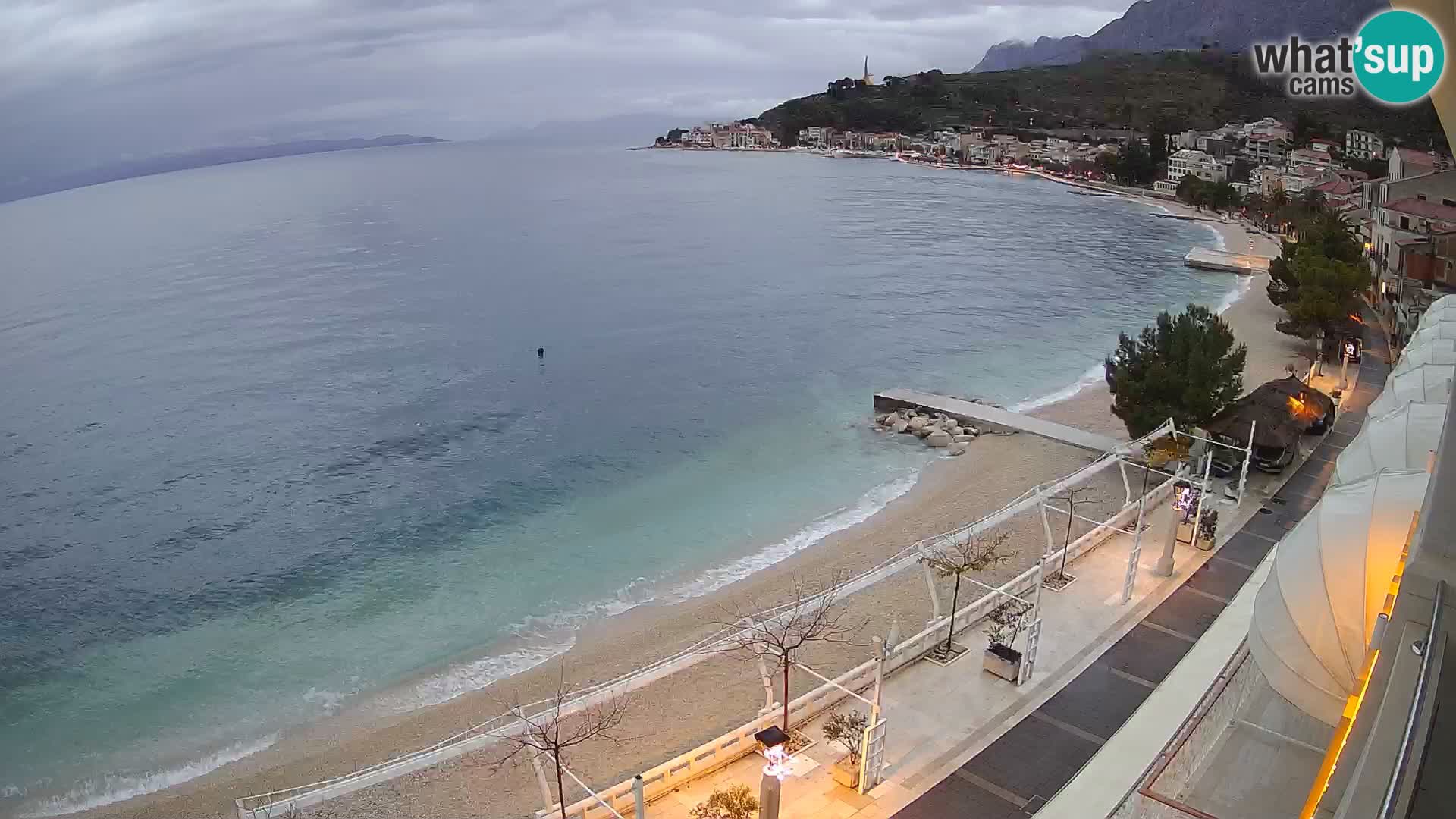 Vue de plage in Podgora