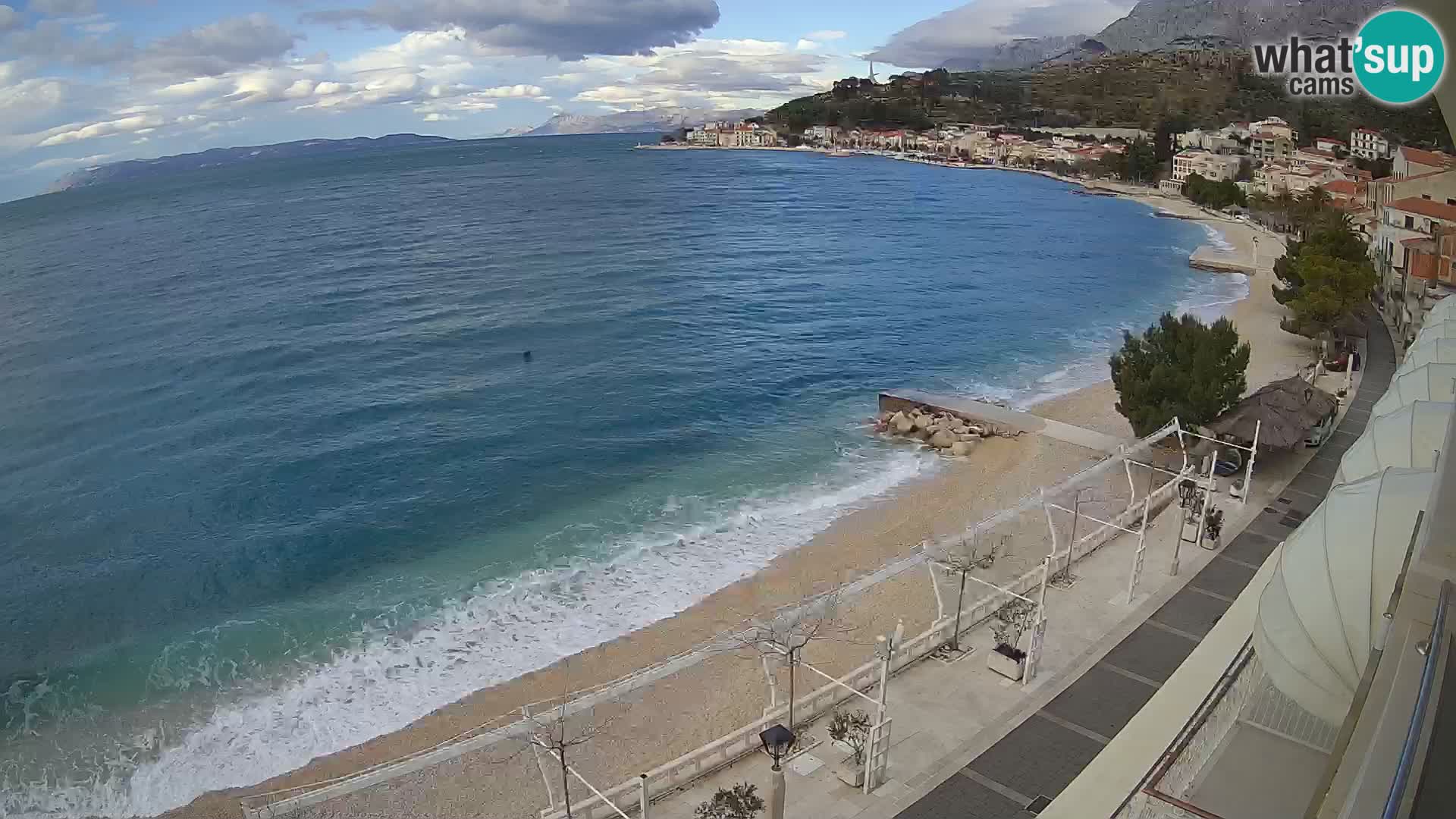 Panorama della spiaggia a Podgora