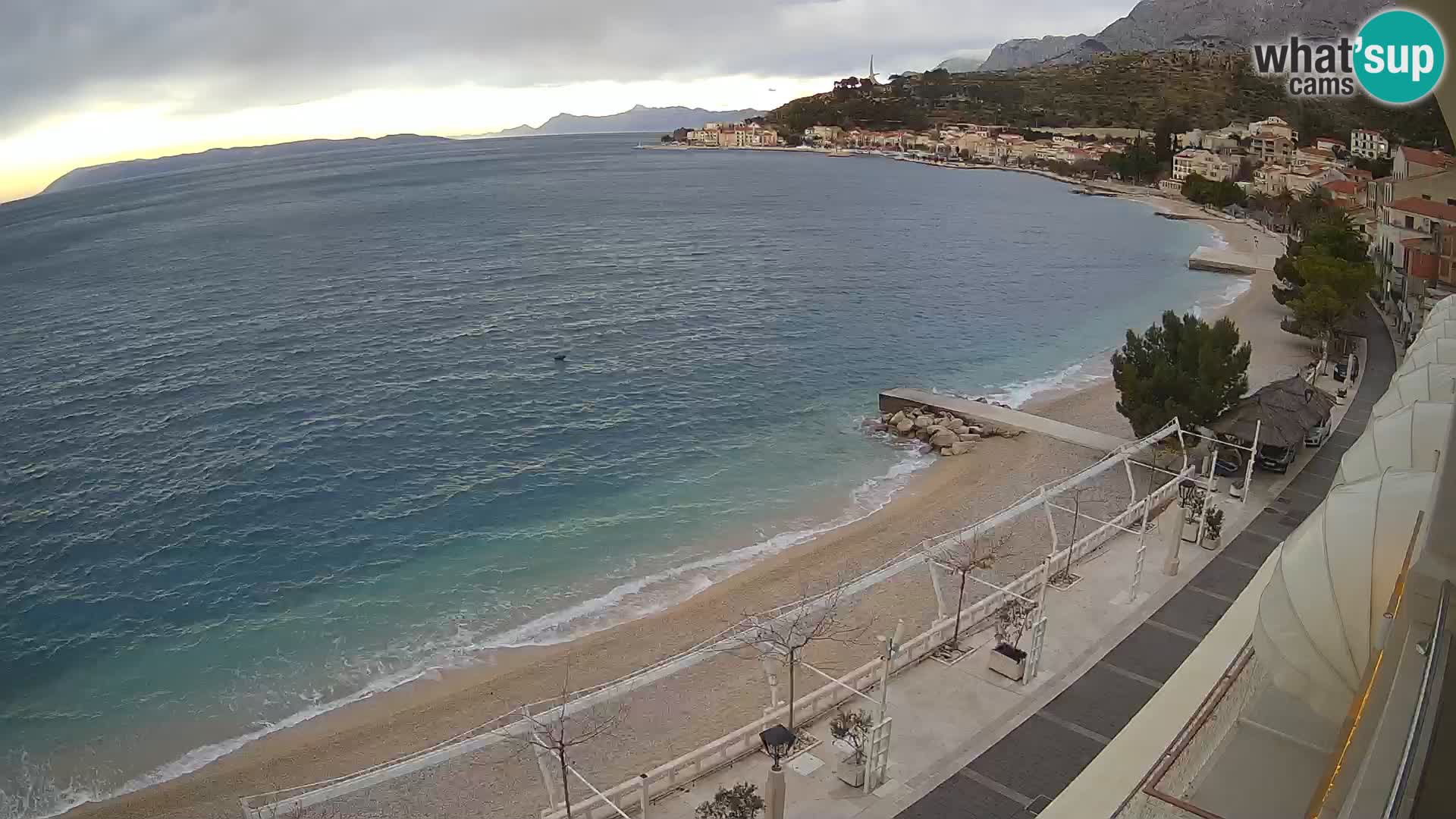 Vue de plage in Podgora