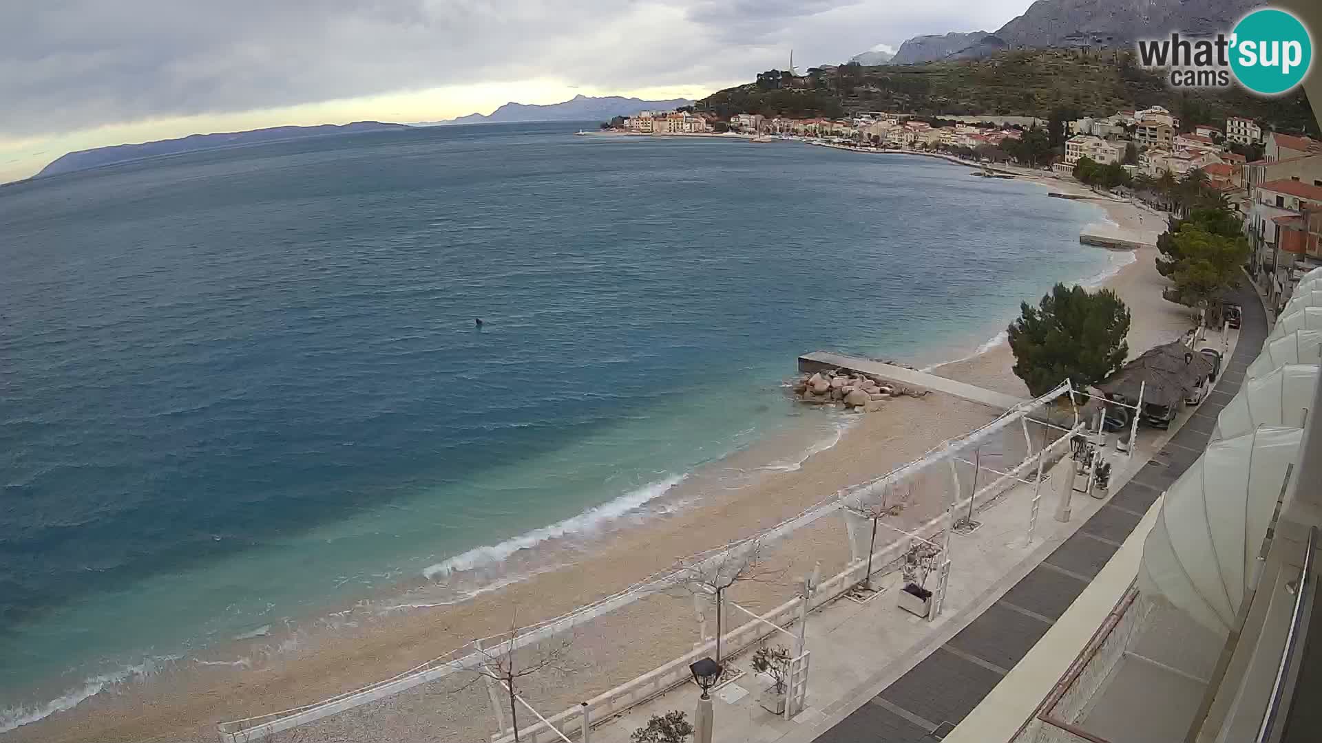 Vue de plage in Podgora