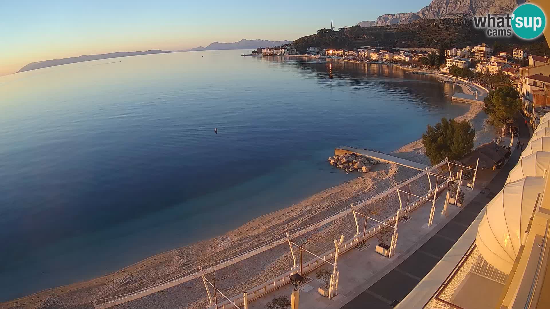 Vue de plage in Podgora