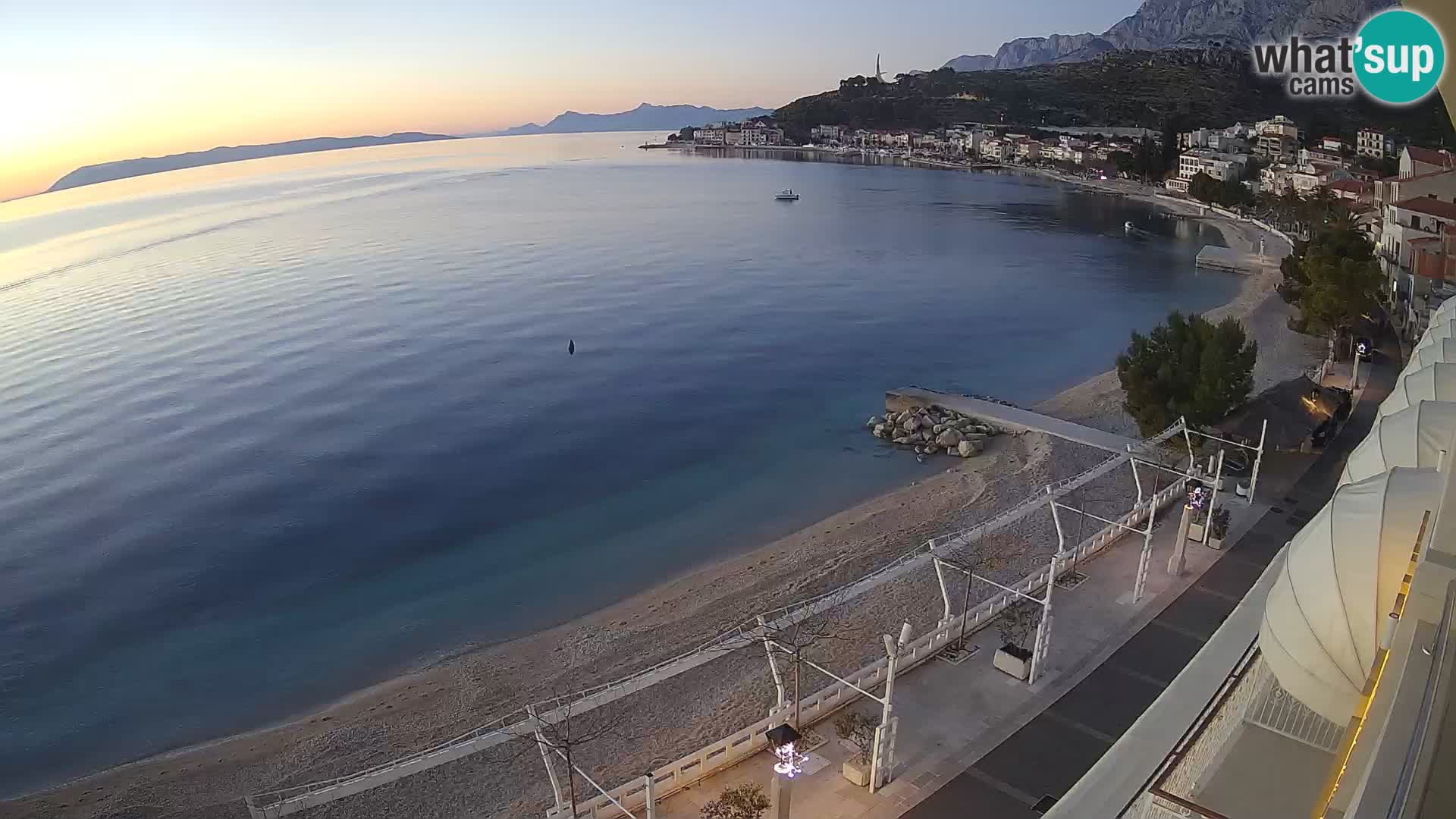 Panorama della spiaggia a Podgora