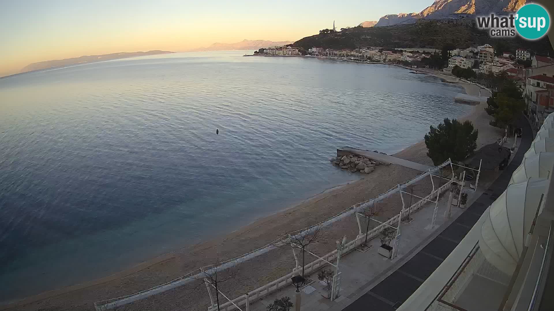 Panorama della spiaggia a Podgora