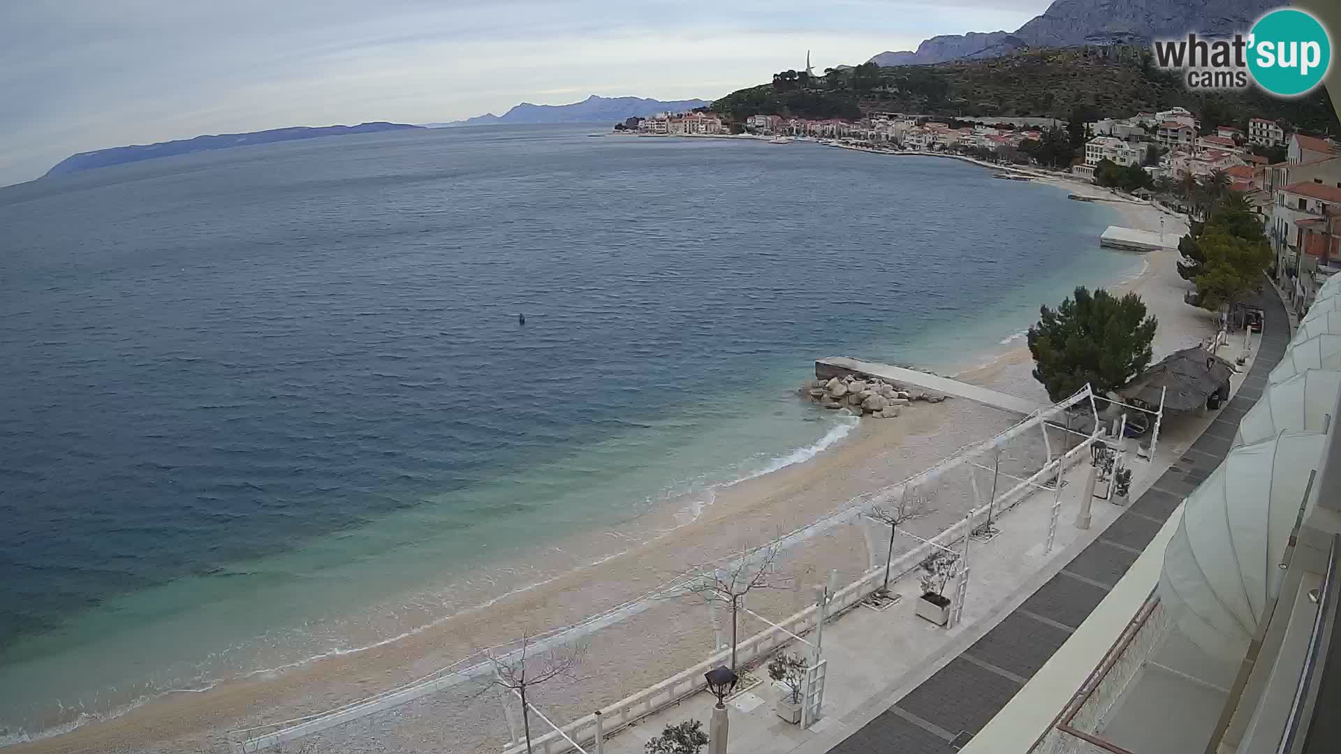 Panorama della spiaggia a Podgora