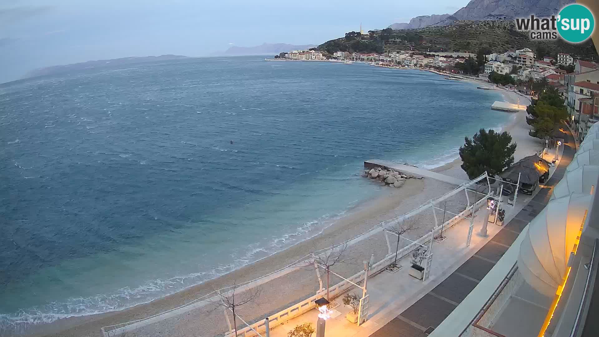 Panorama della spiaggia a Podgora