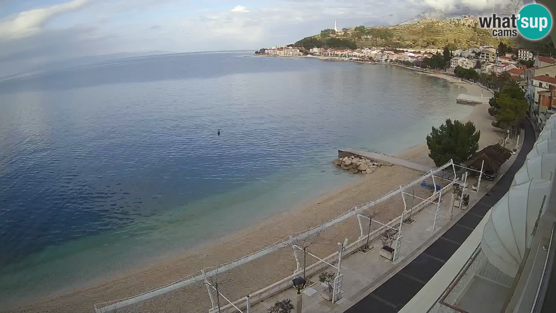 Pogled na plažu Podgori