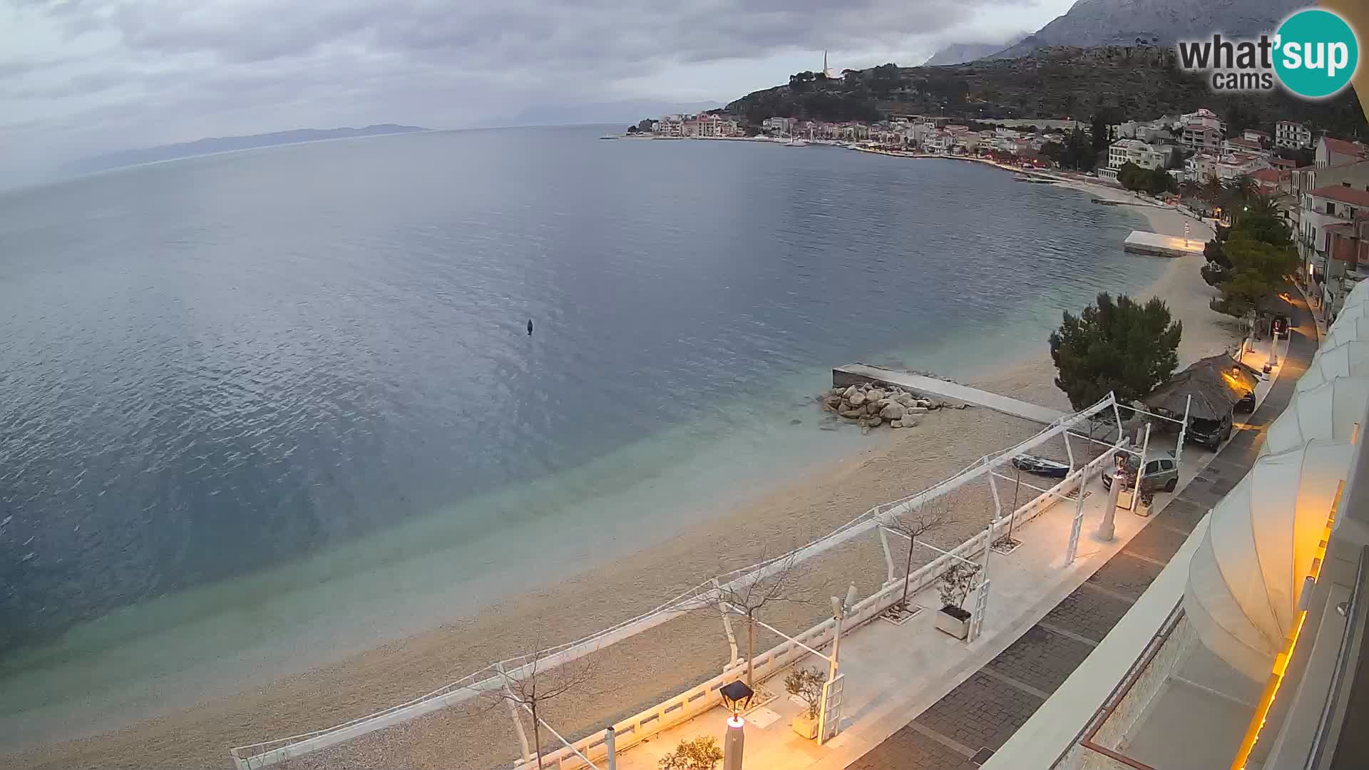 Vue de plage in Podgora