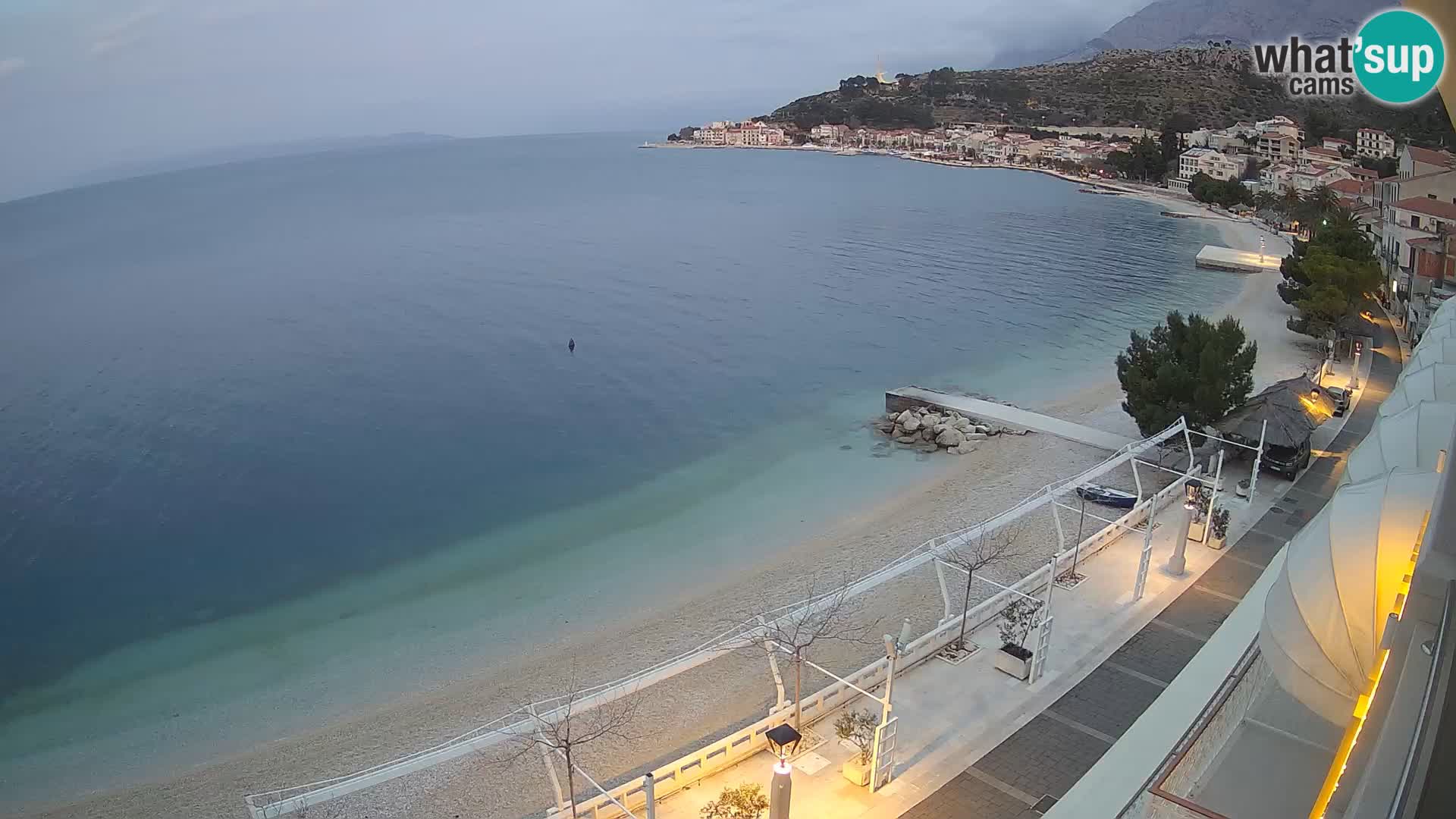 Vista de la playa in Podgora