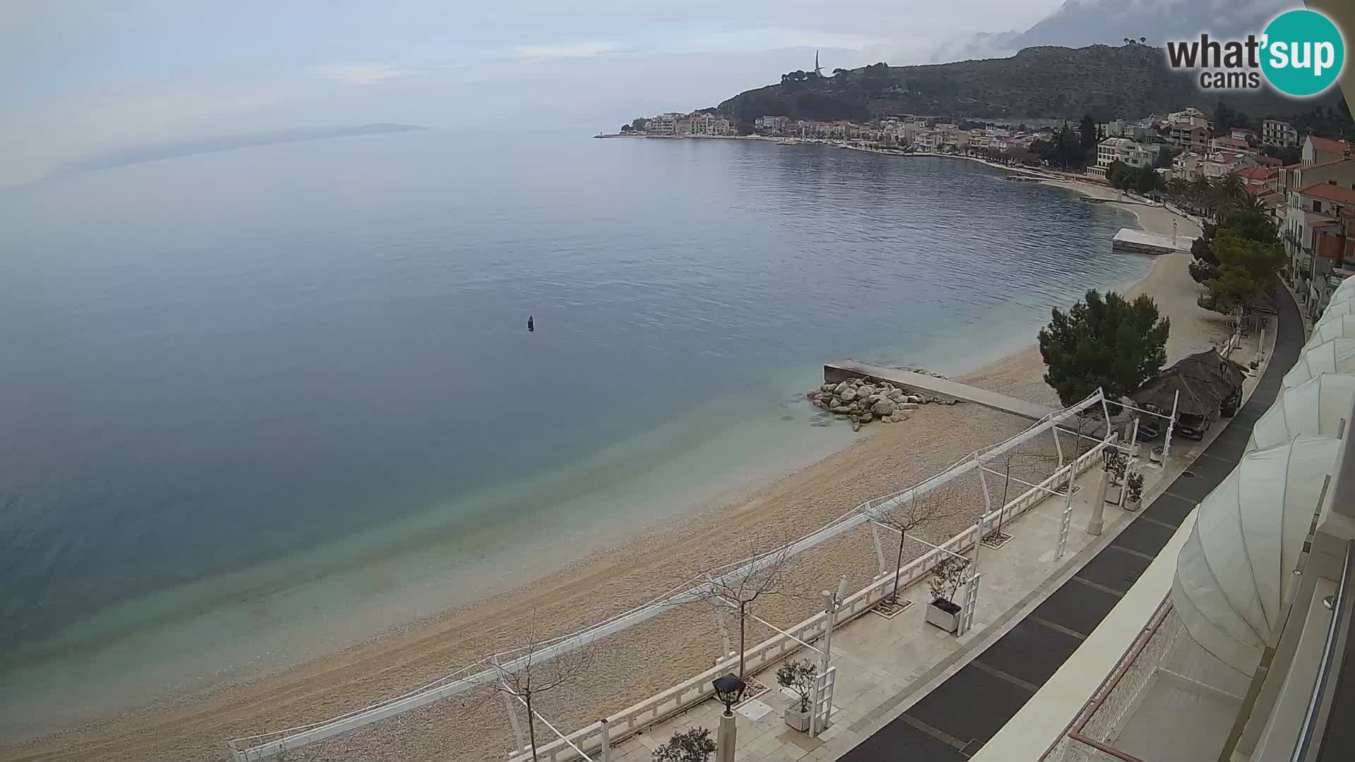 Razgled na plažo v Podgori