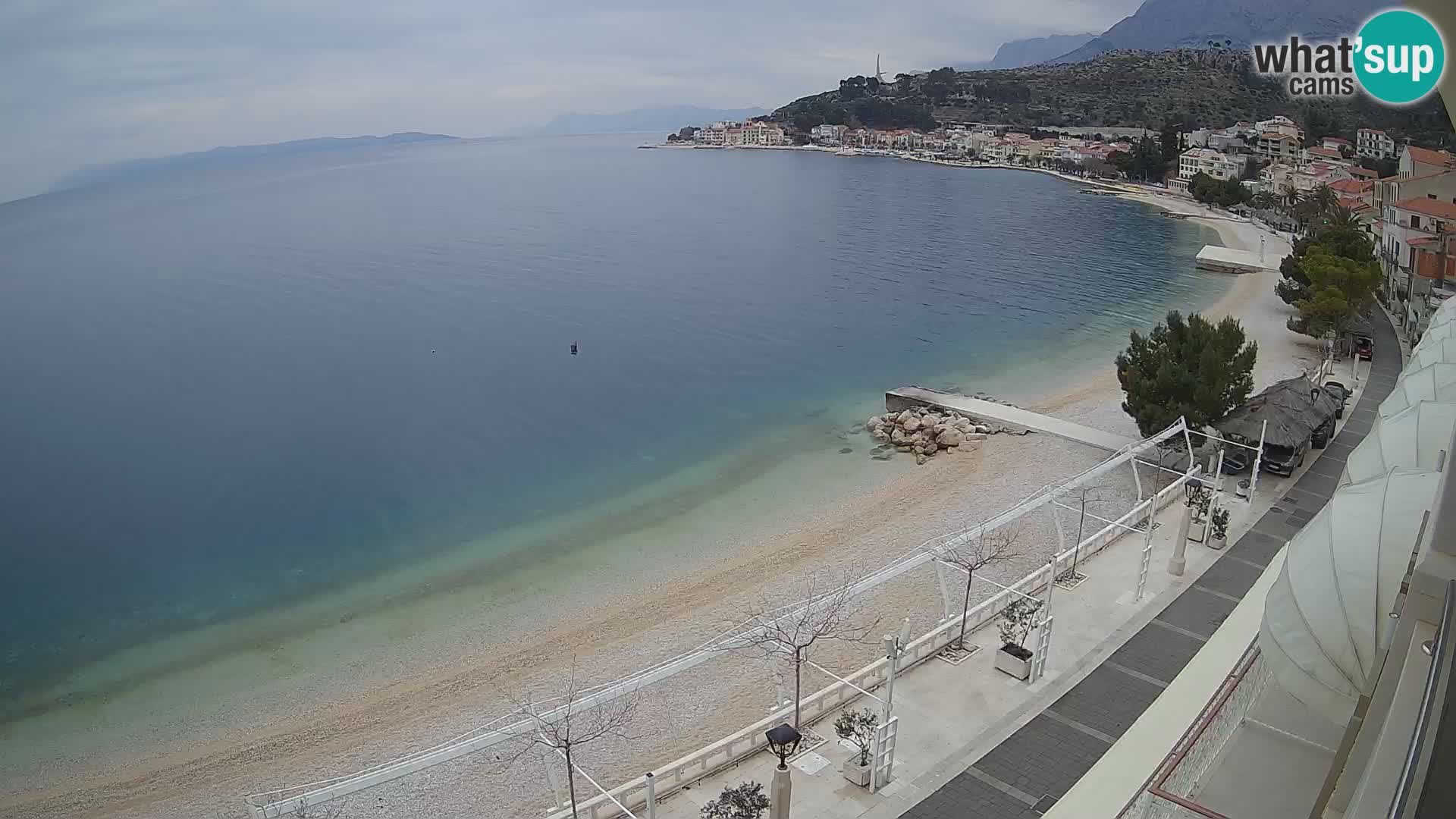 Panorama della spiaggia a Podgora