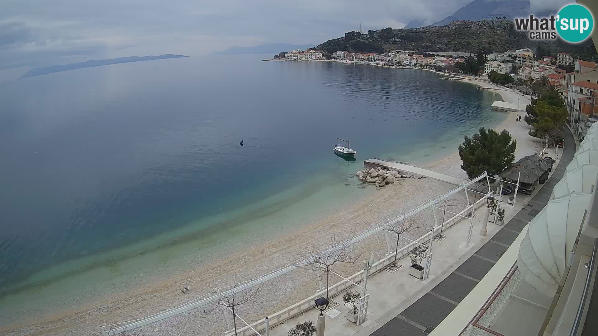 Panorama della spiaggia a Podgora