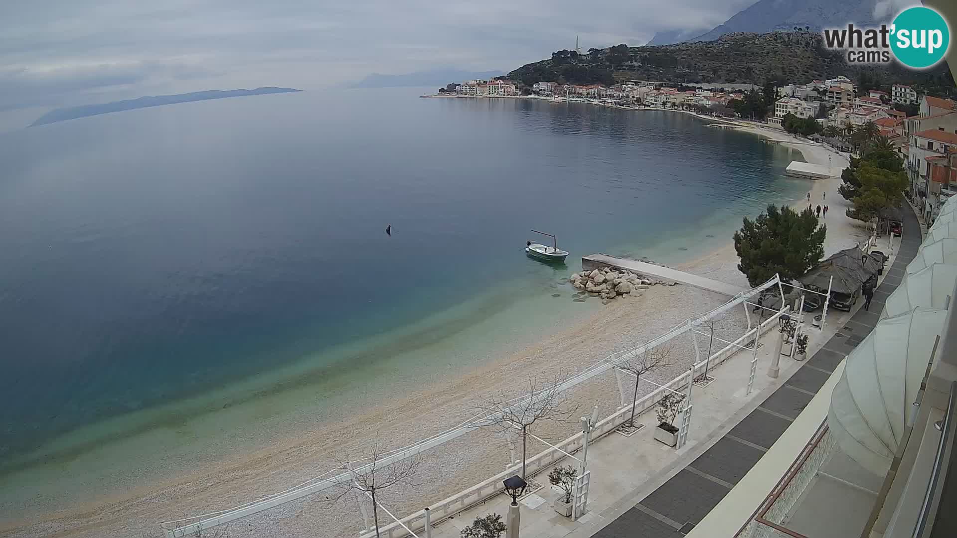 Panorama della spiaggia a Podgora