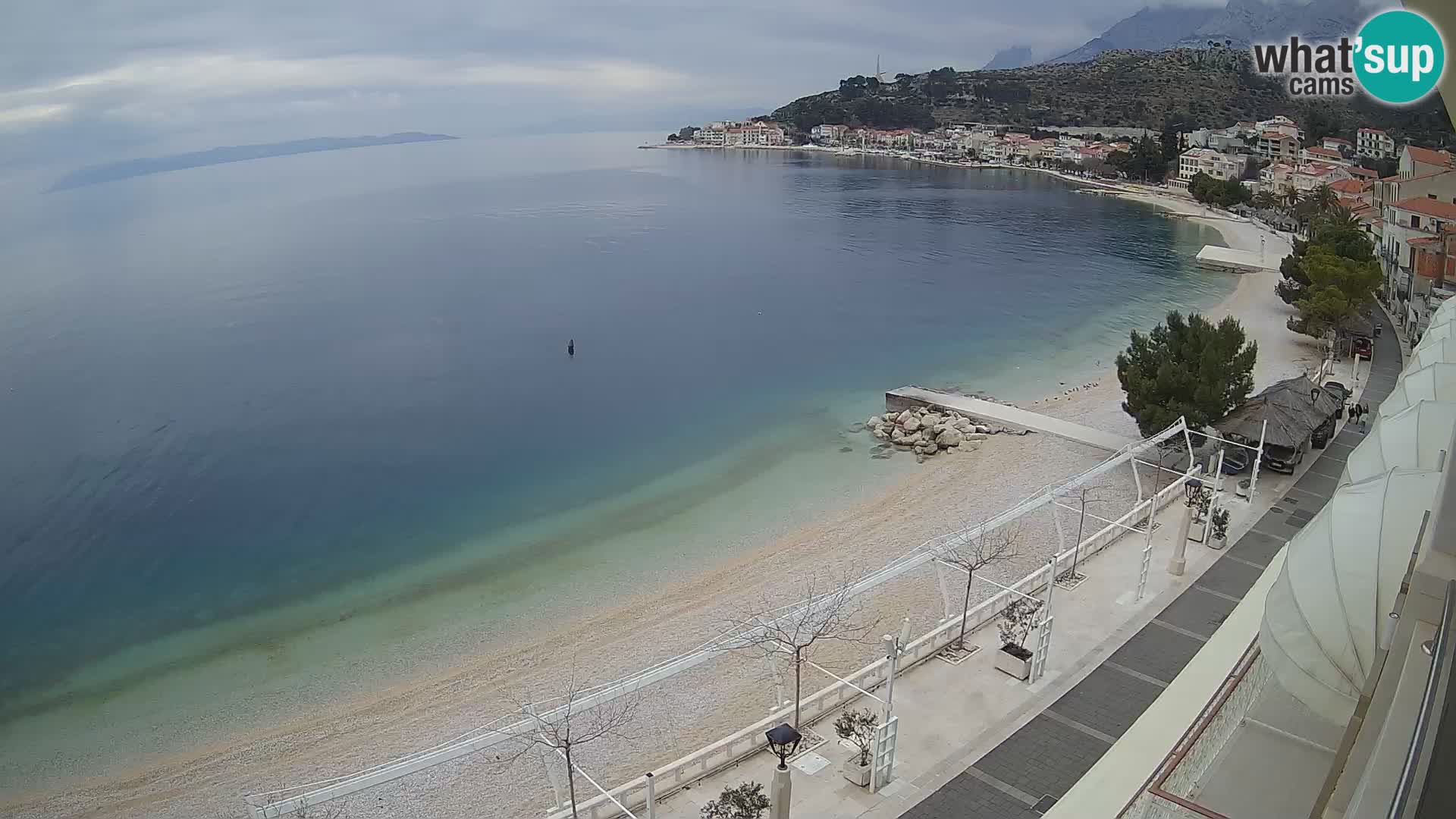 Vue de plage in Podgora