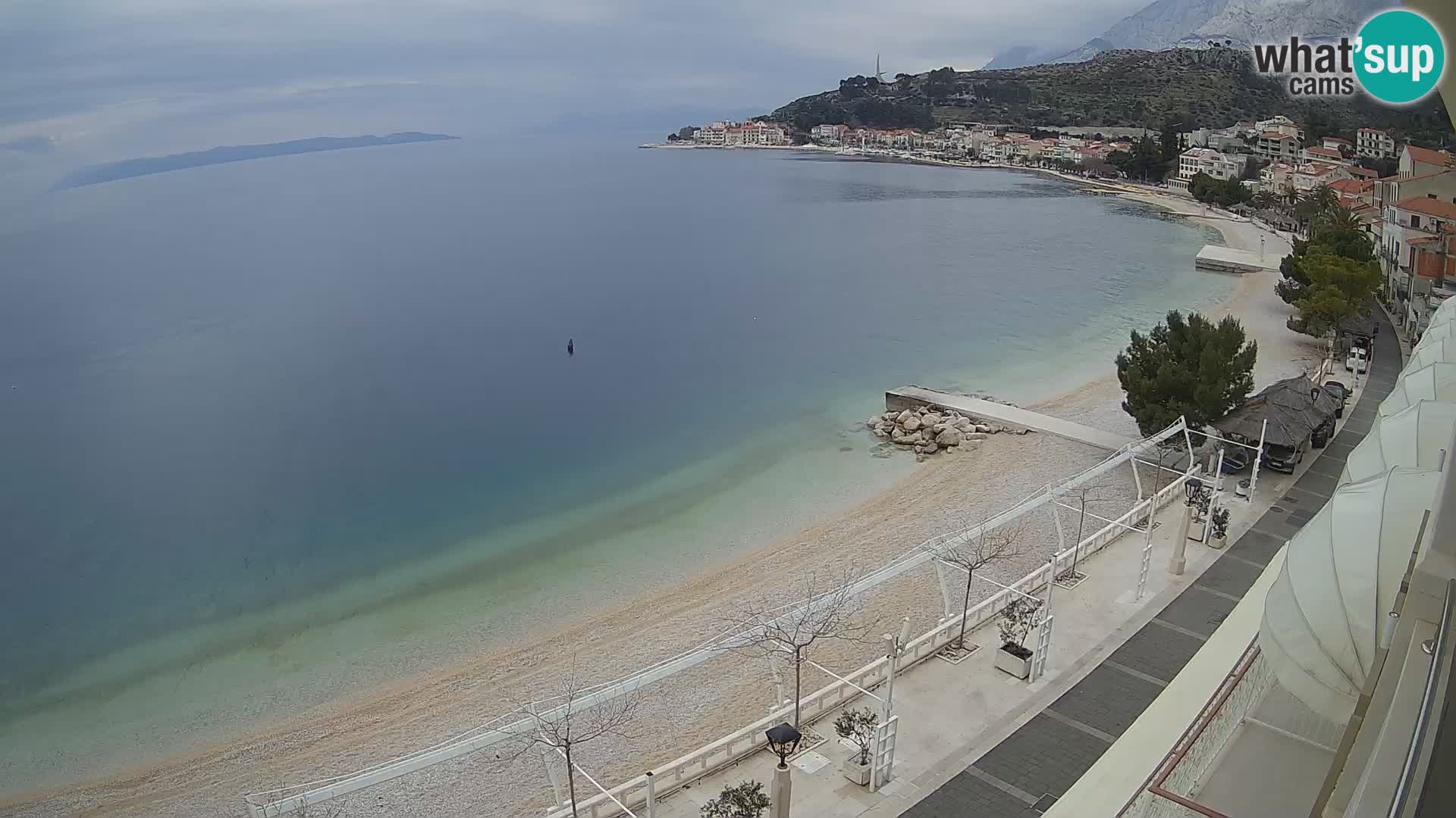 Panorama della spiaggia a Podgora