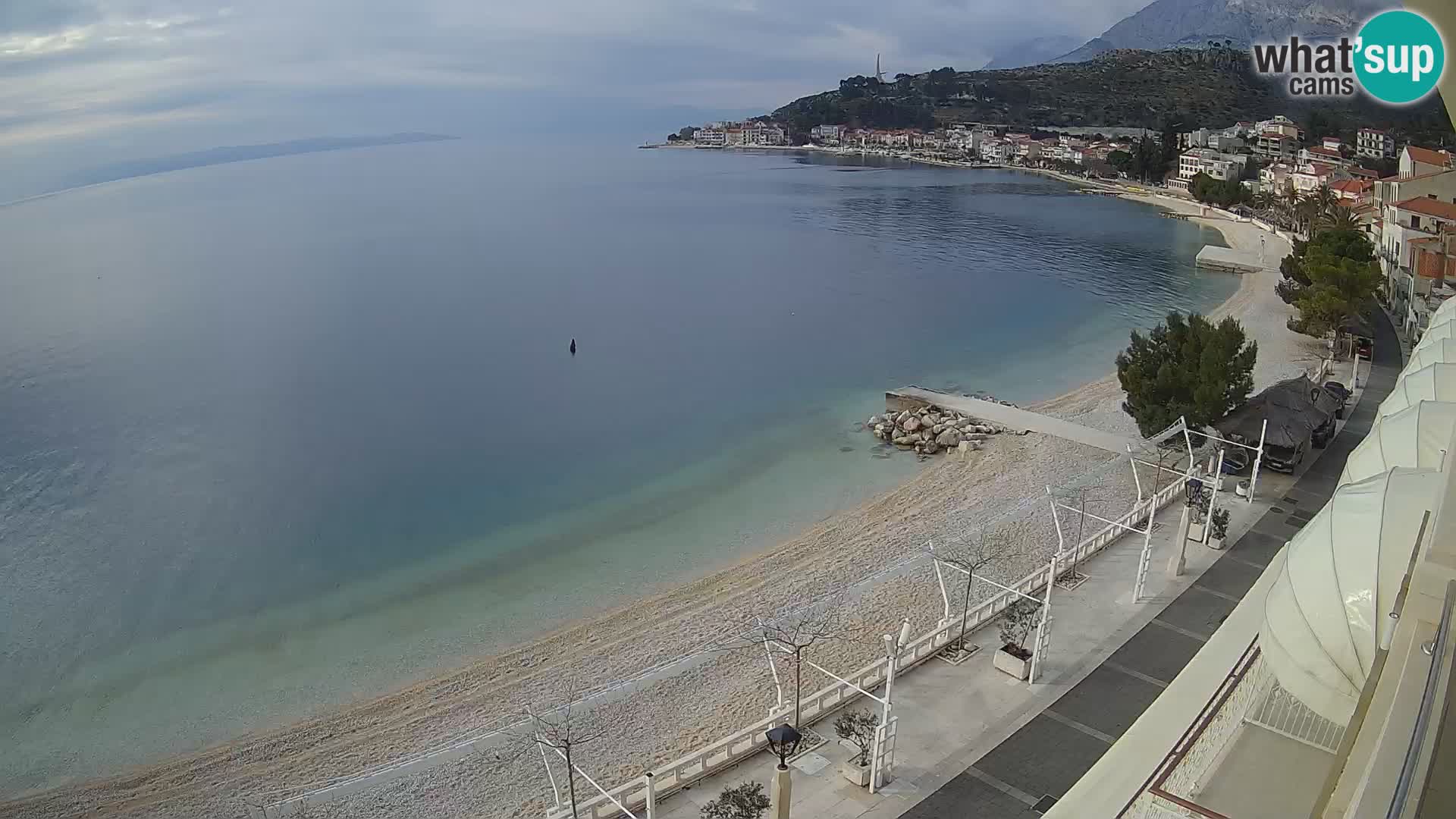 Vista de la playa in Podgora