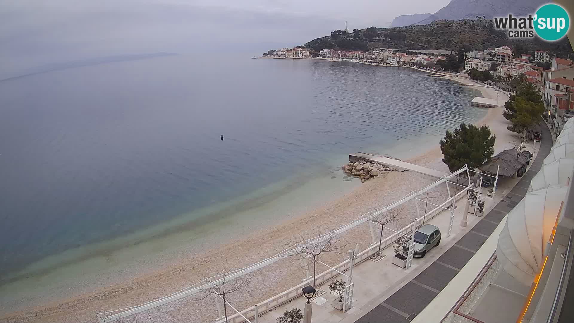 Razgled na plažo v Podgori