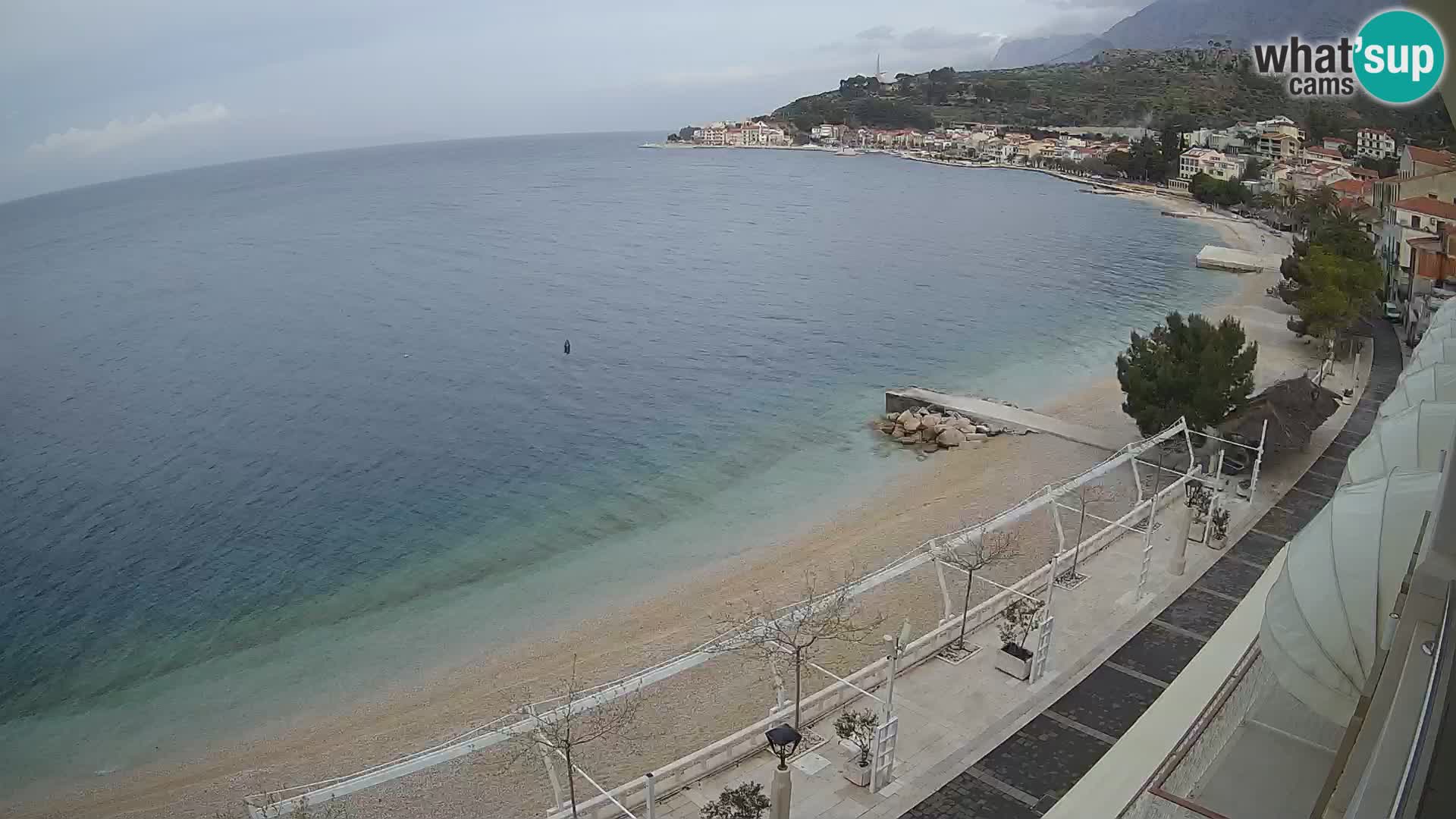 Vue de plage in Podgora