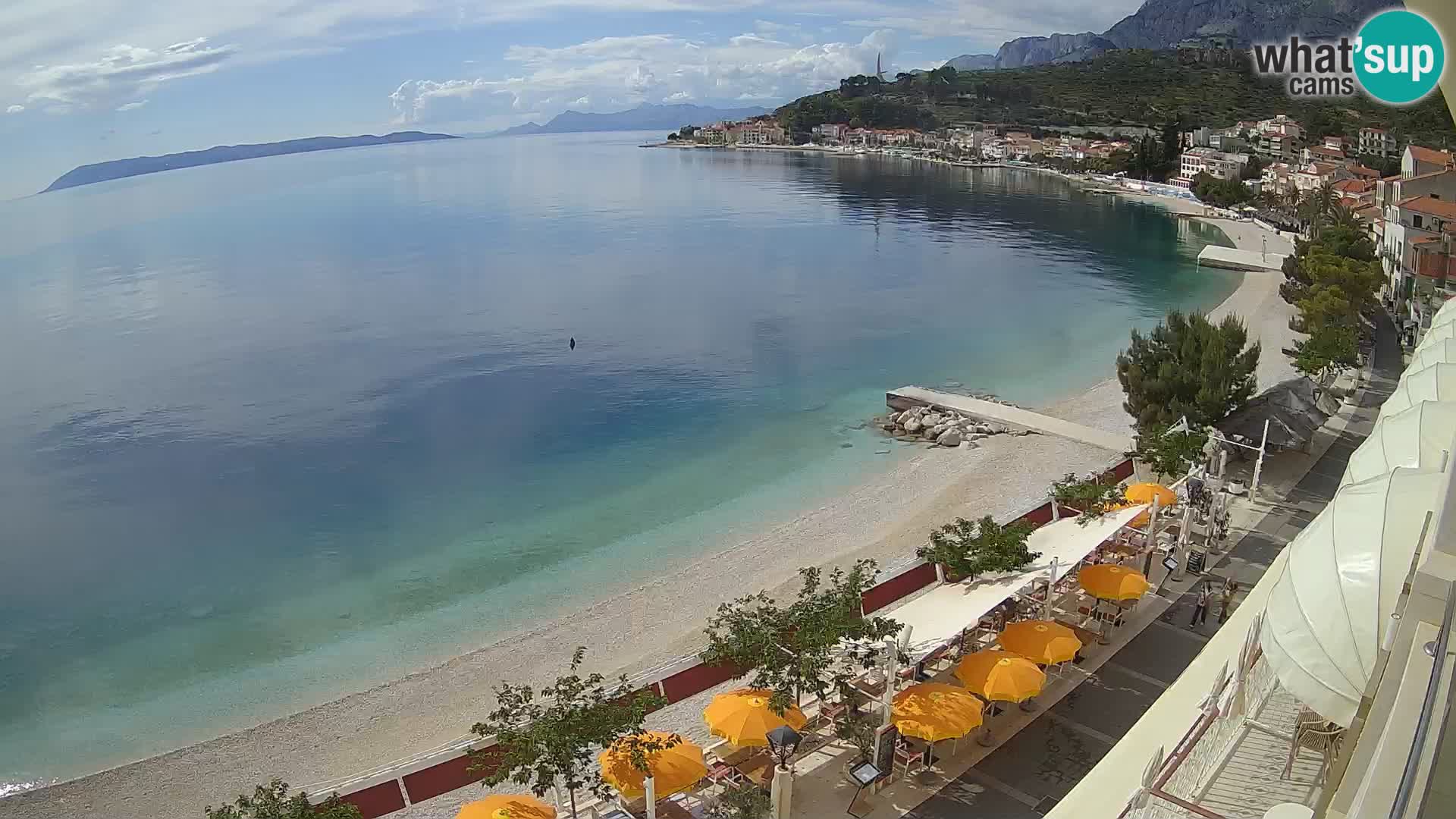Pogled na plažu Podgori