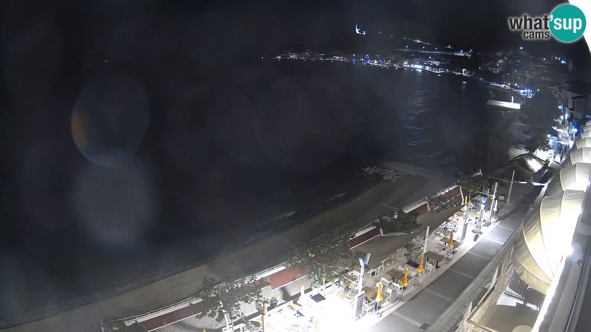Pogled na plažu Podgori