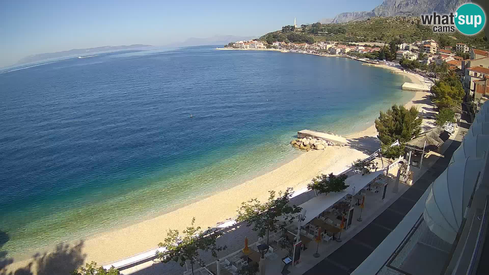 Pogled na plažu Podgori