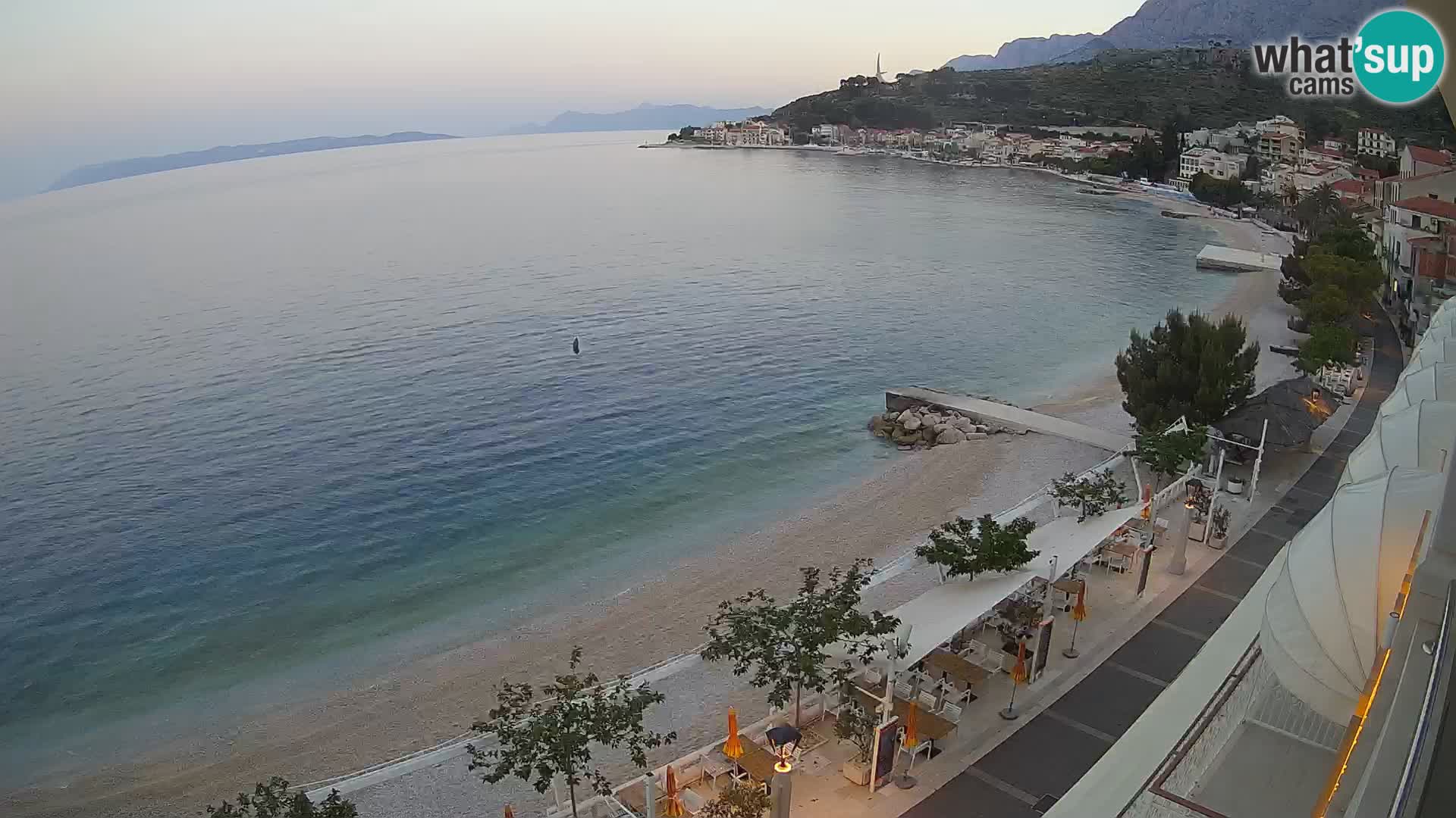 Razgled na plažo v Podgori