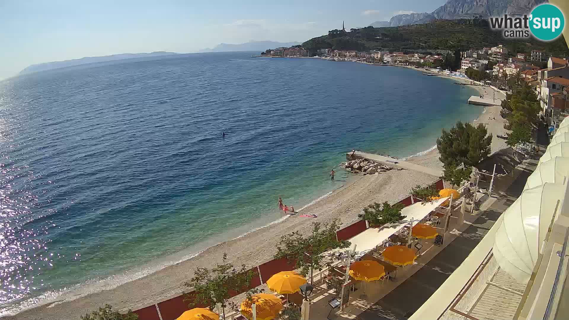 Razgled na plažo v Podgori