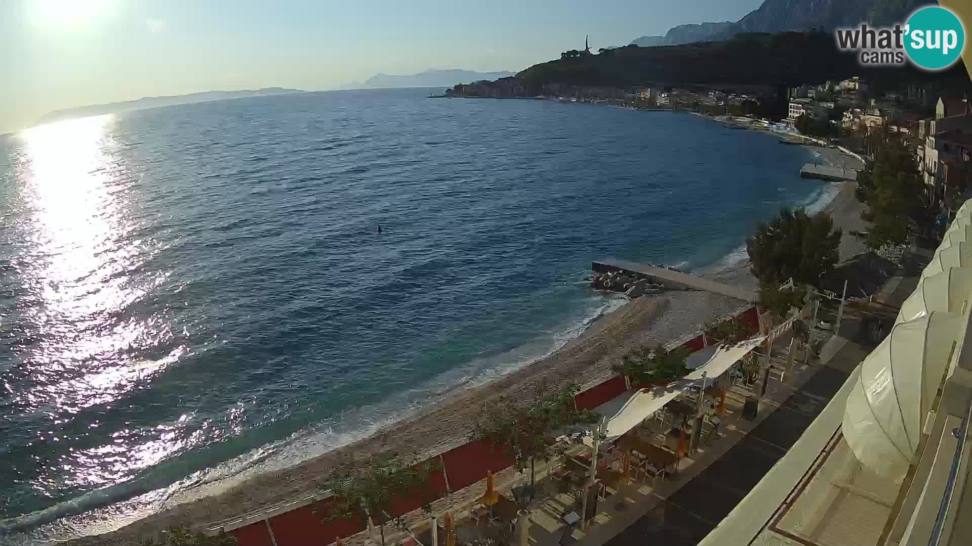 Razgled na plažo v Podgori