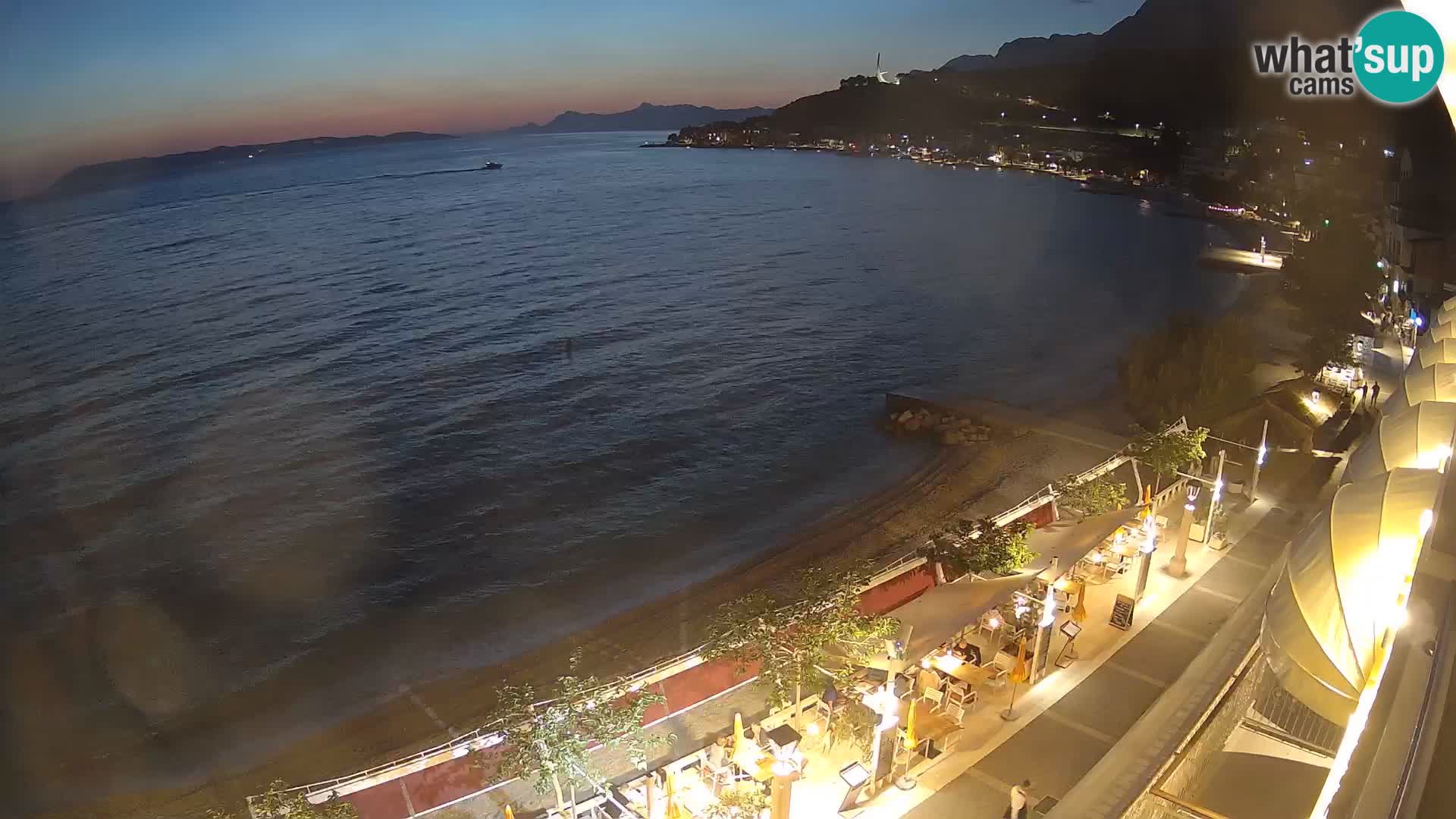 Razgled na plažo v Podgori