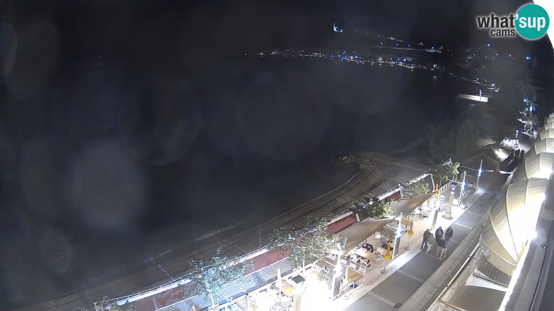 Pogled na plažu Podgori
