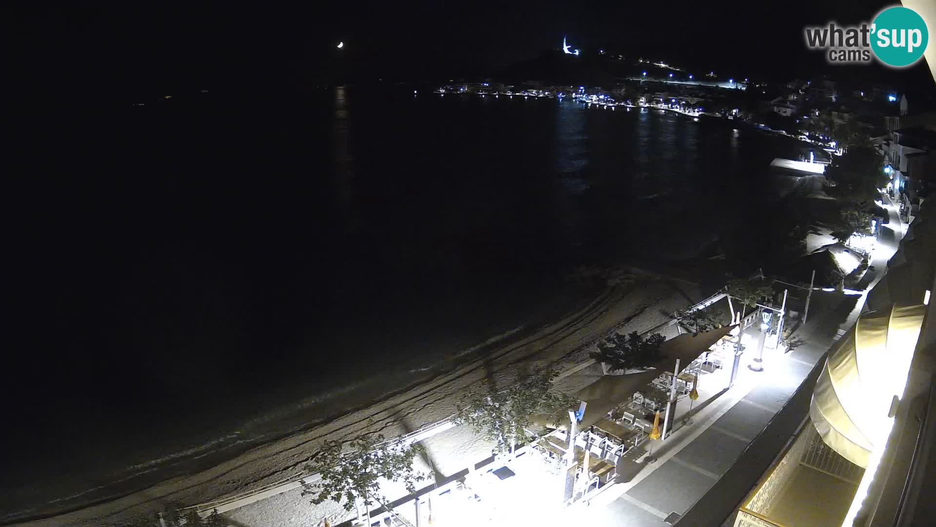Pogled na plažu Podgori