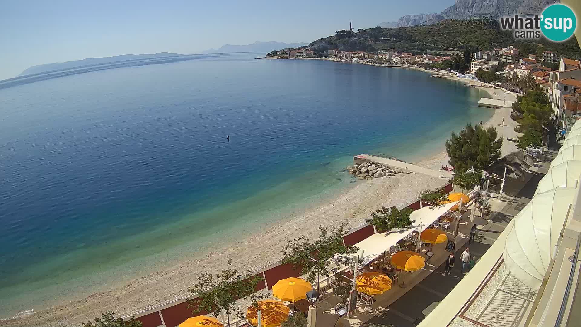 Pogled na plažu Podgori