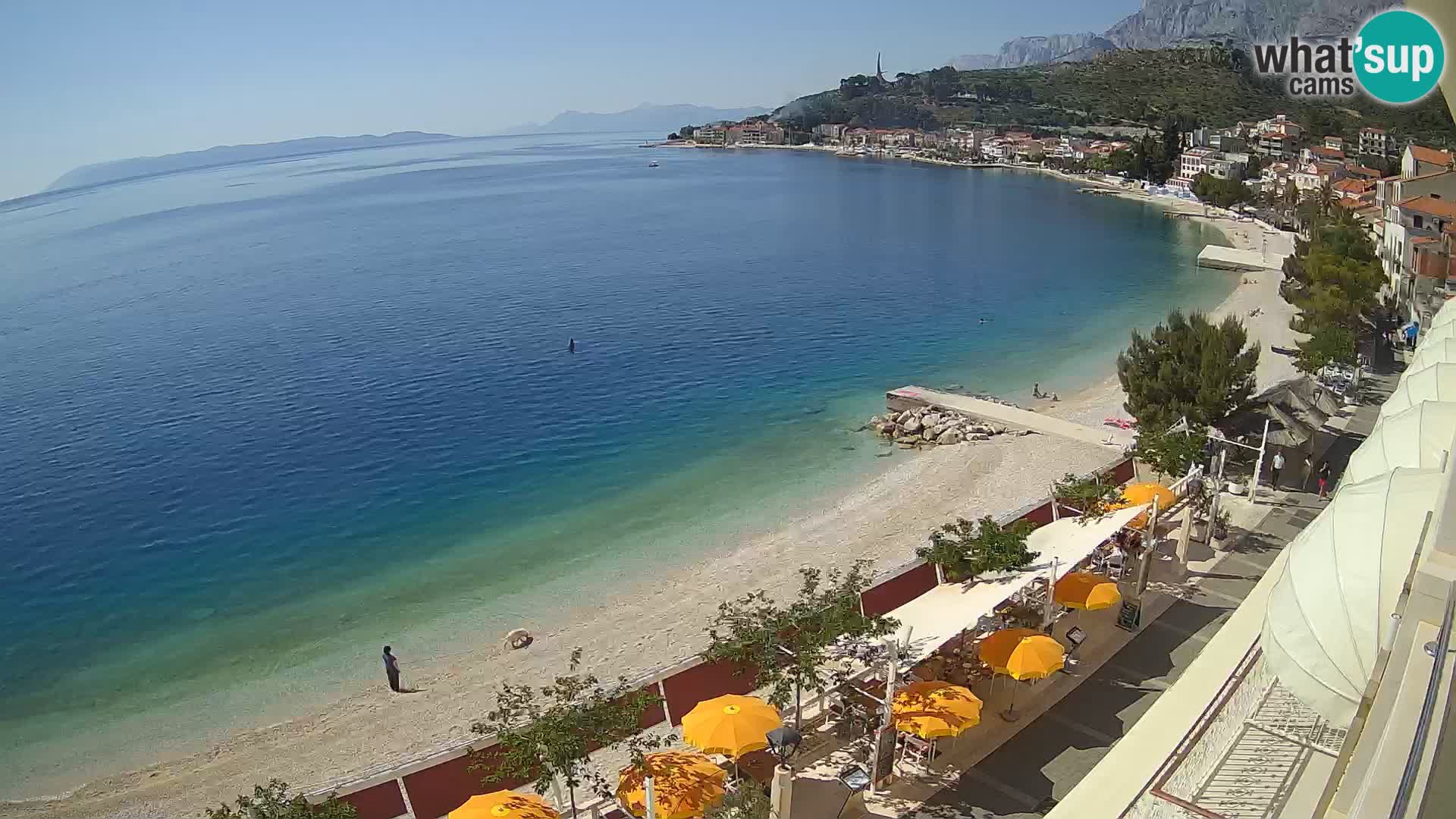 Razgled na plažo v Podgori
