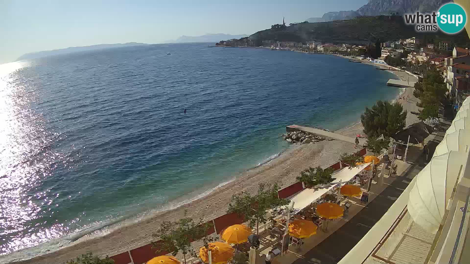 Pogled na plažu Podgori