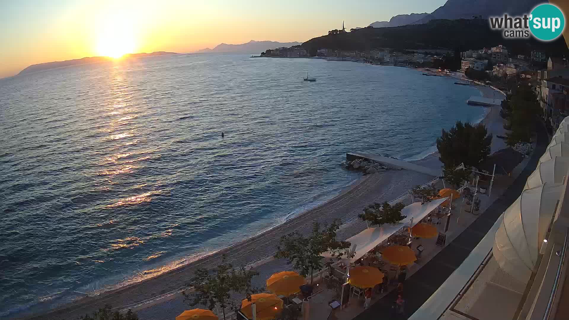 Vista de la playa in Podgora