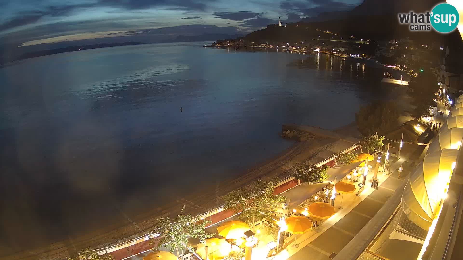 Pogled na plažu Podgori