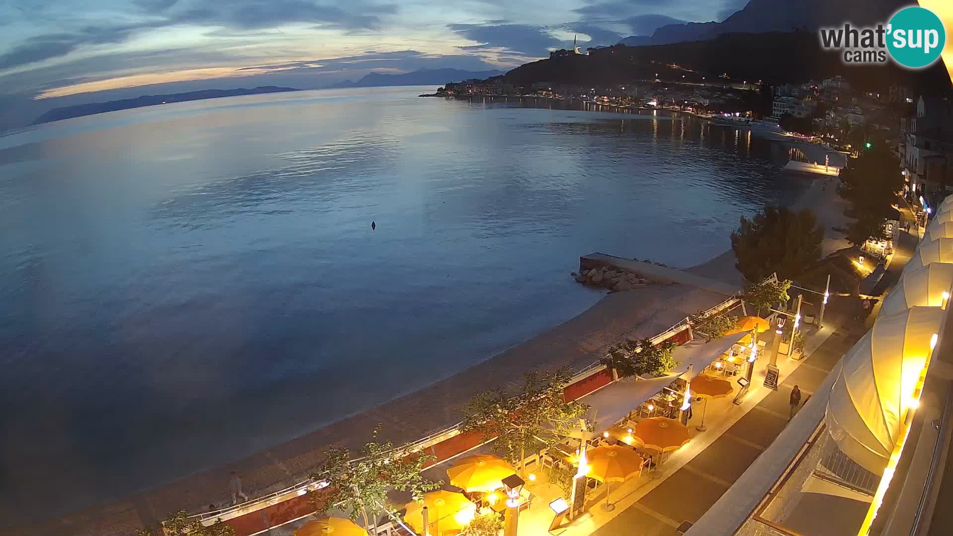 Razgled na plažo v Podgori