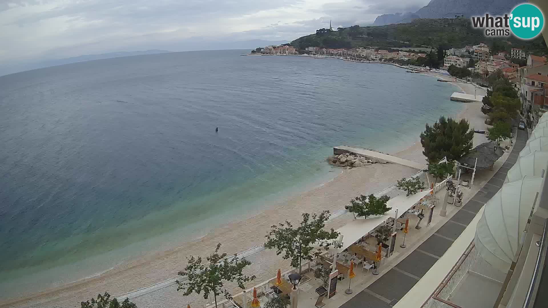 Panorama della spiaggia a Podgora