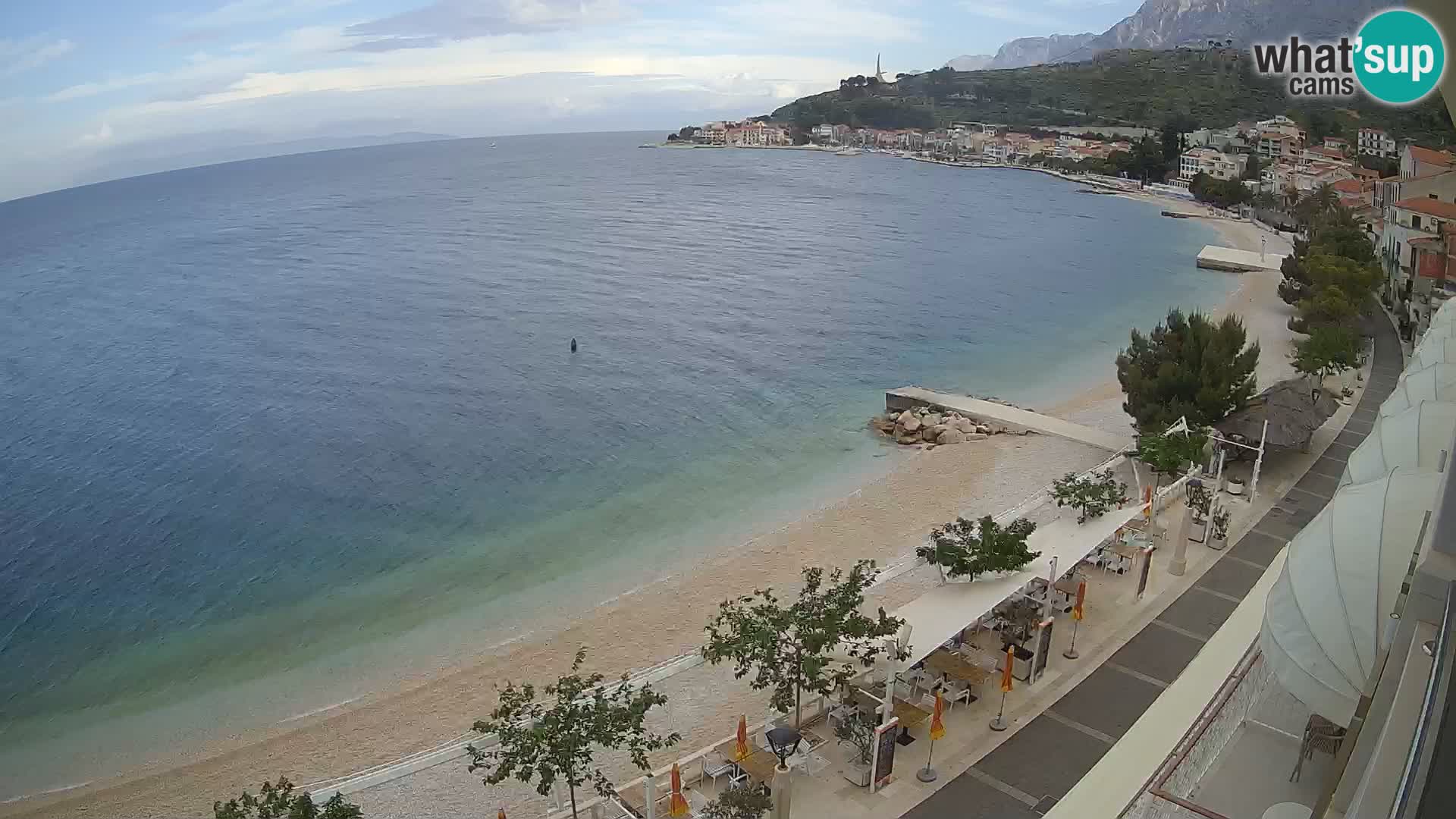 Razgled na plažo v Podgori