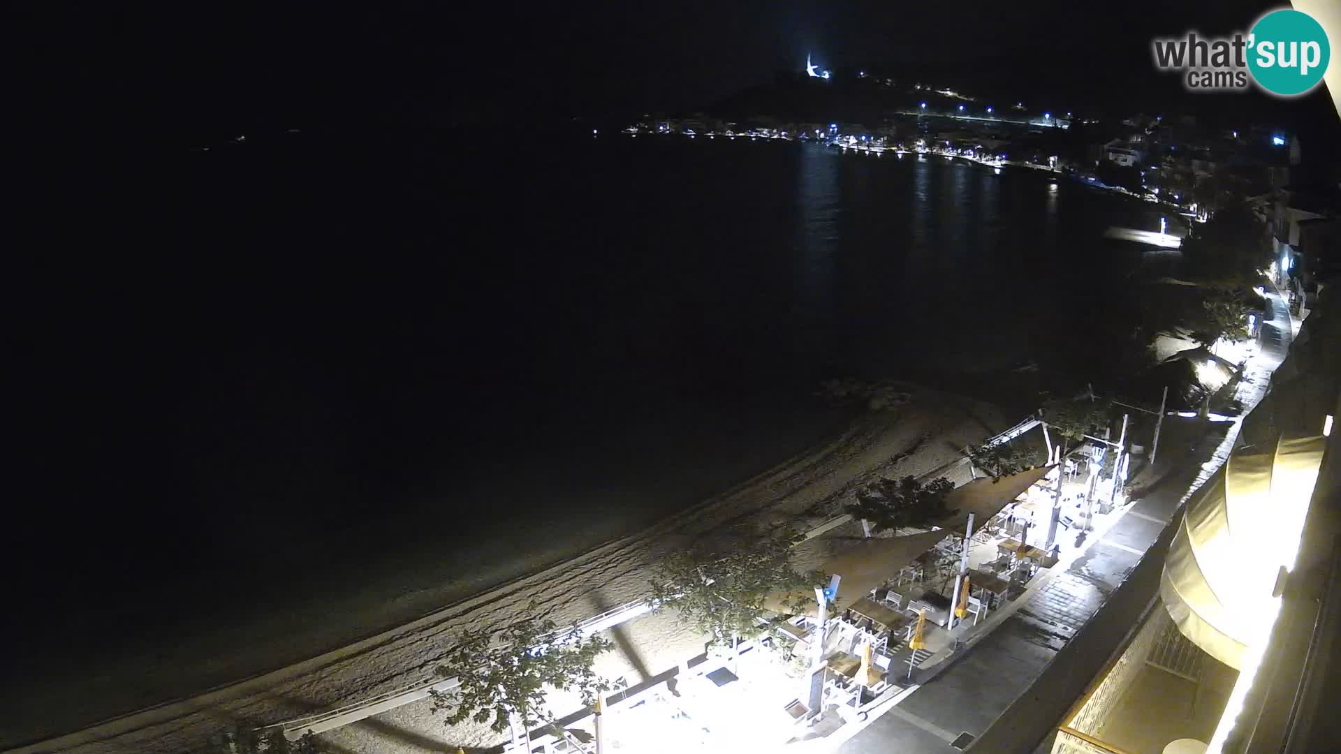 Pogled na plažu Podgori