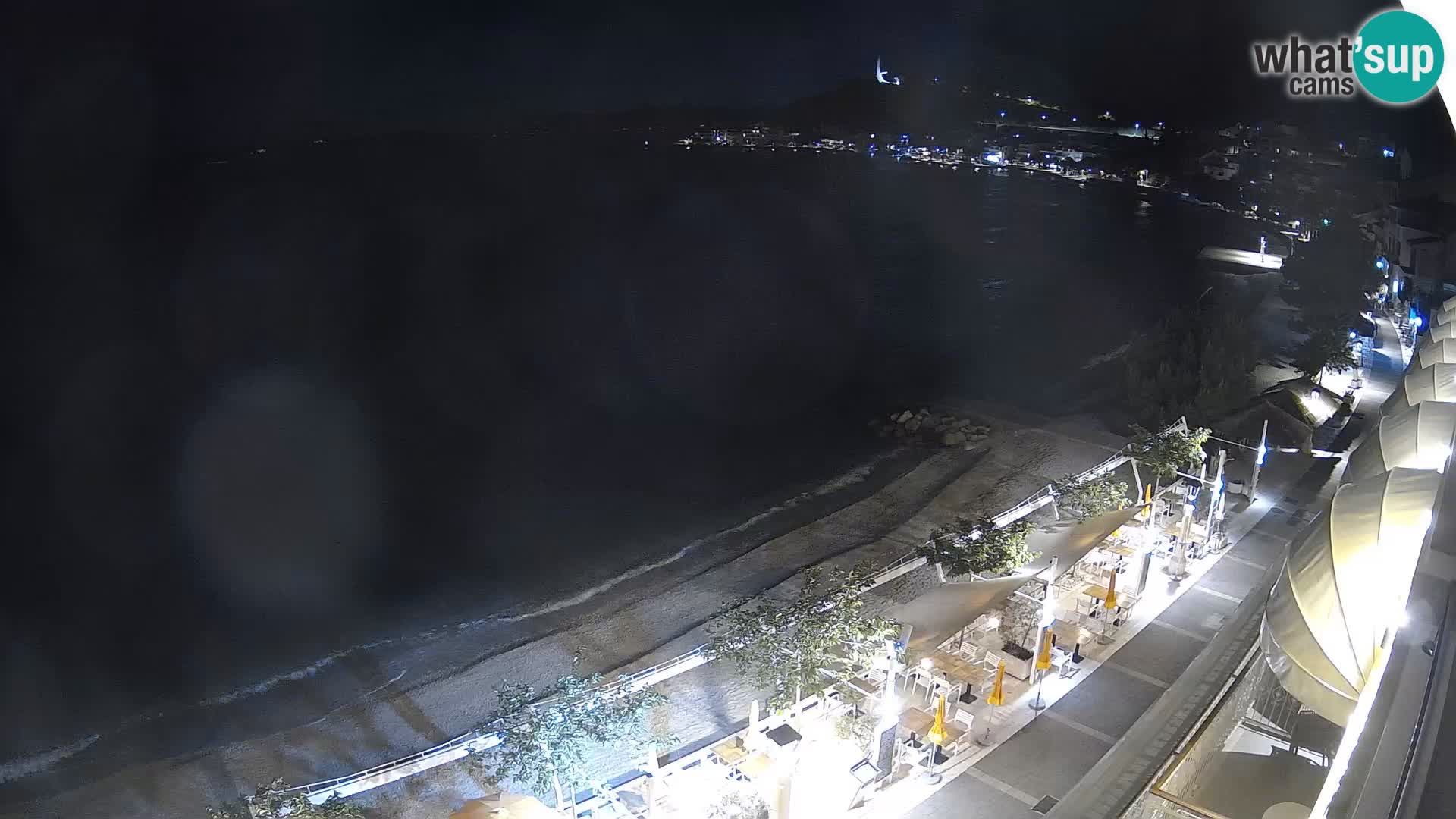 Razgled na plažo v Podgori