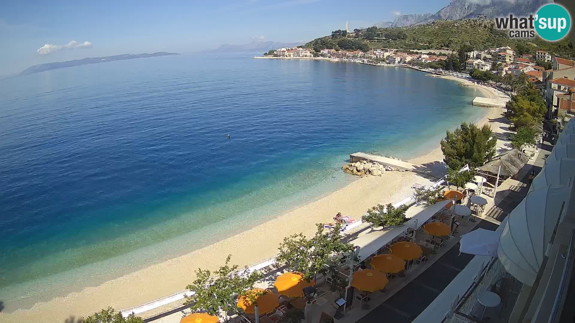 Razgled na plažo v Podgori