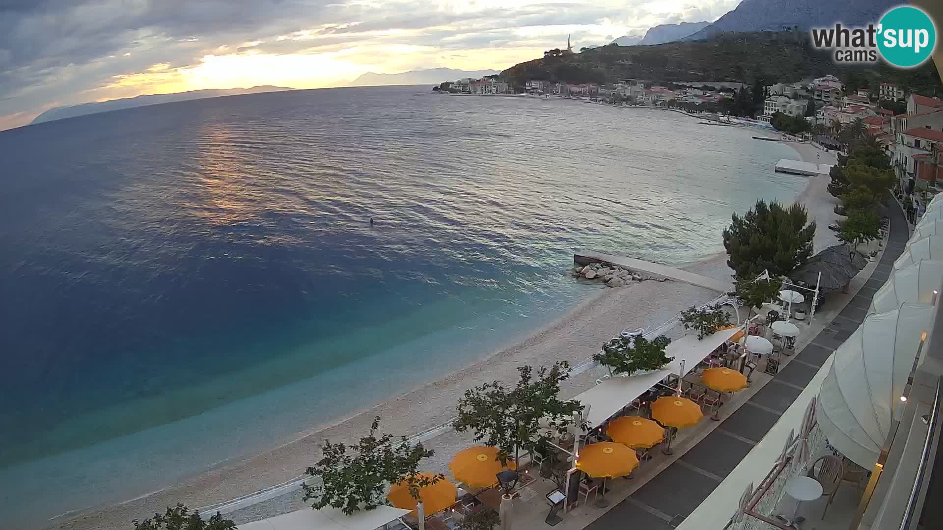 Panorama della spiaggia a Podgora